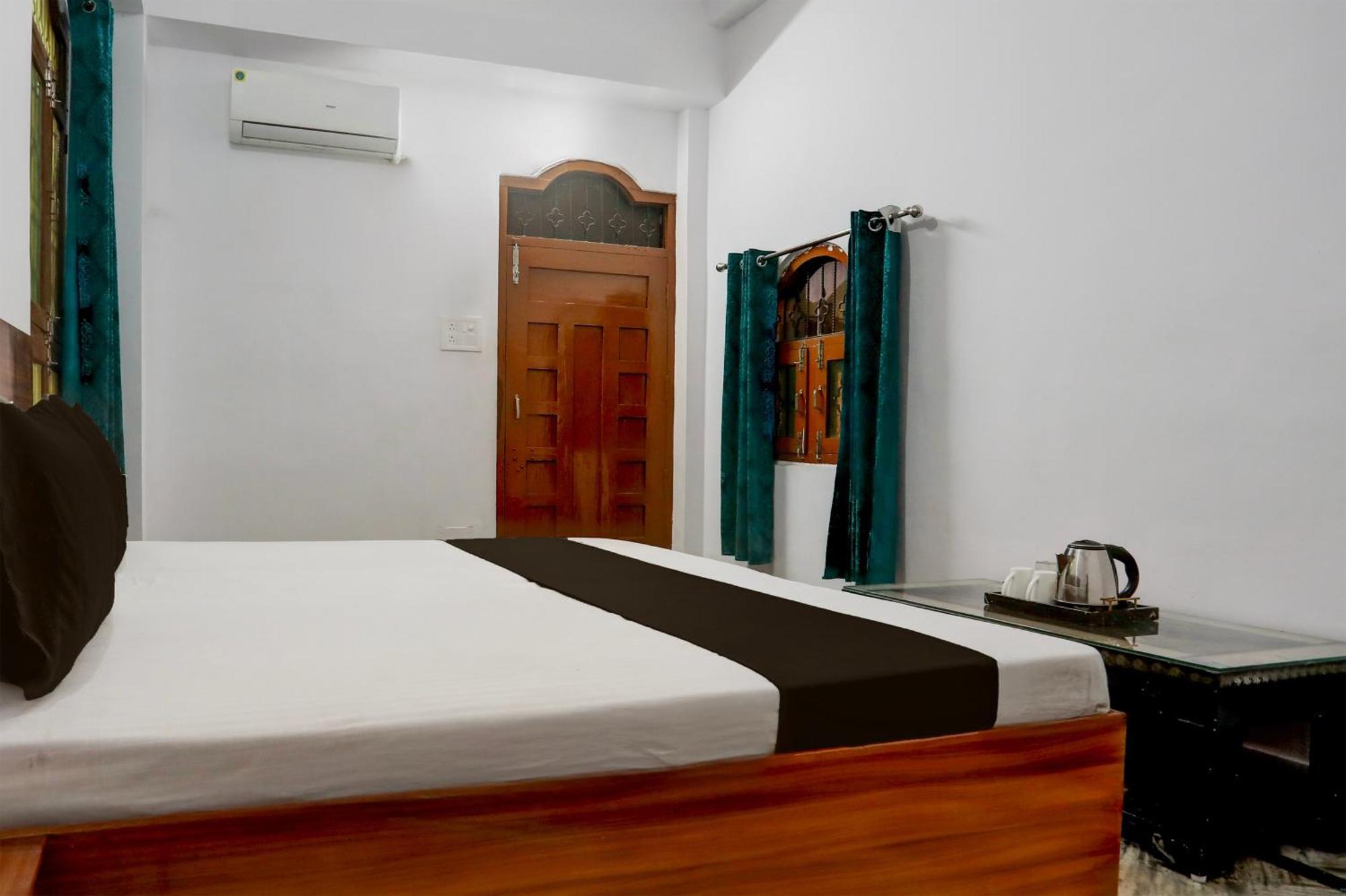 O The Relax In Varanasi