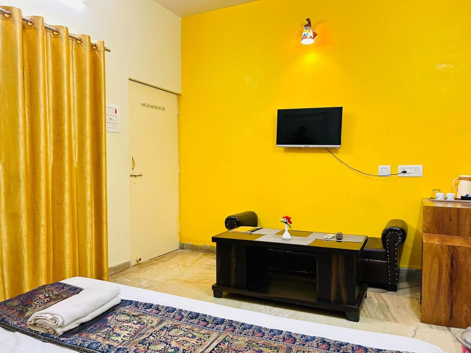 Shankar Vilaas -a Boutique Forigners Choice Near Ghats And Temples Bed & Breakfast Varanasi
