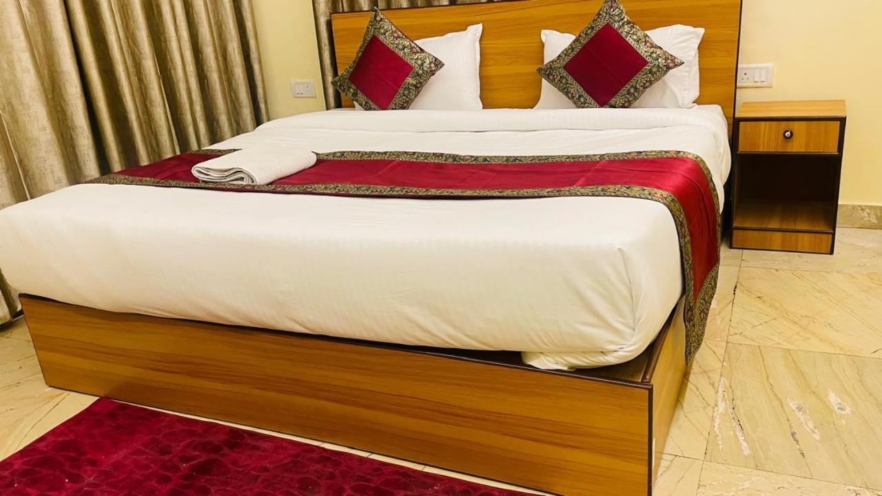 Shankar Vilaas -a Boutique Forigners Choice Near Ghats And Temples Varanasi