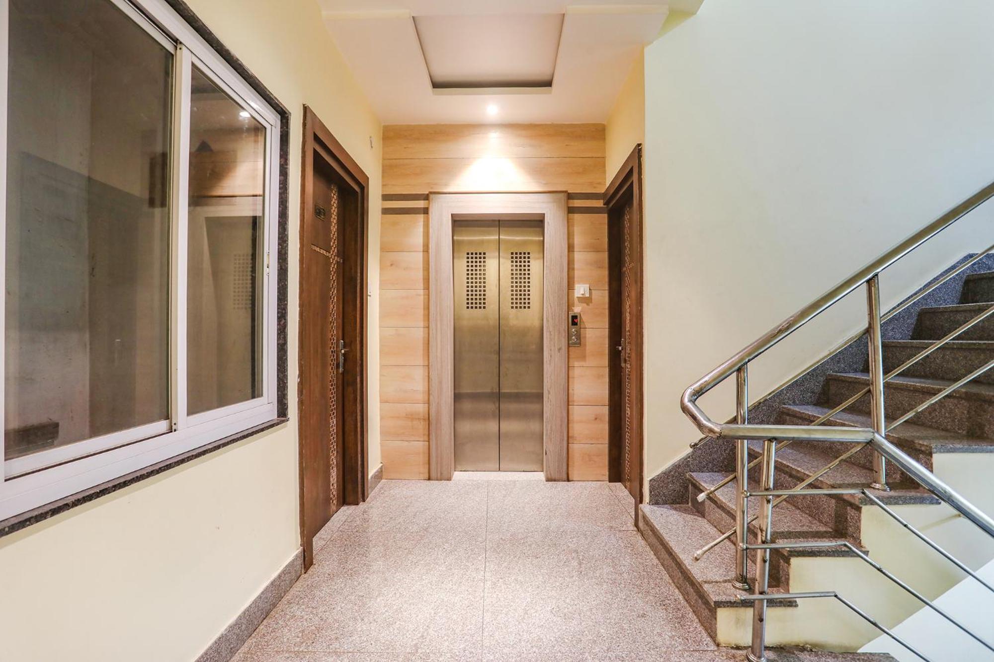Hotel Fabhotel Ksg Residency Varanasi