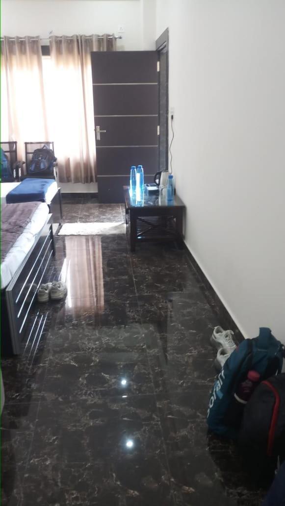 Jhankar Banquet And Lawn 3*