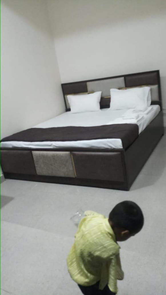 Hotel Jhankar Banquet And Lawn 3*