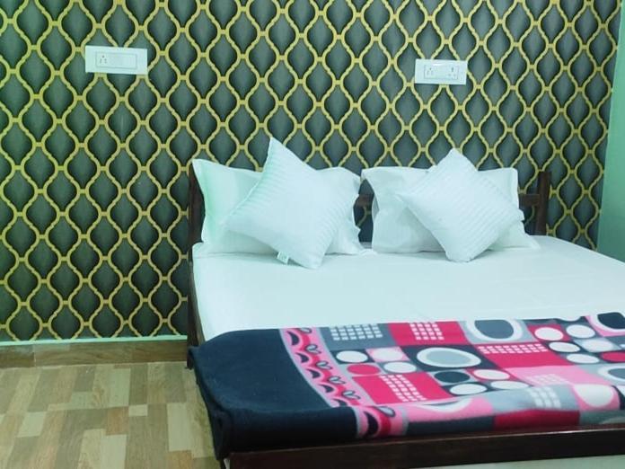 Virat Palace Guest house *