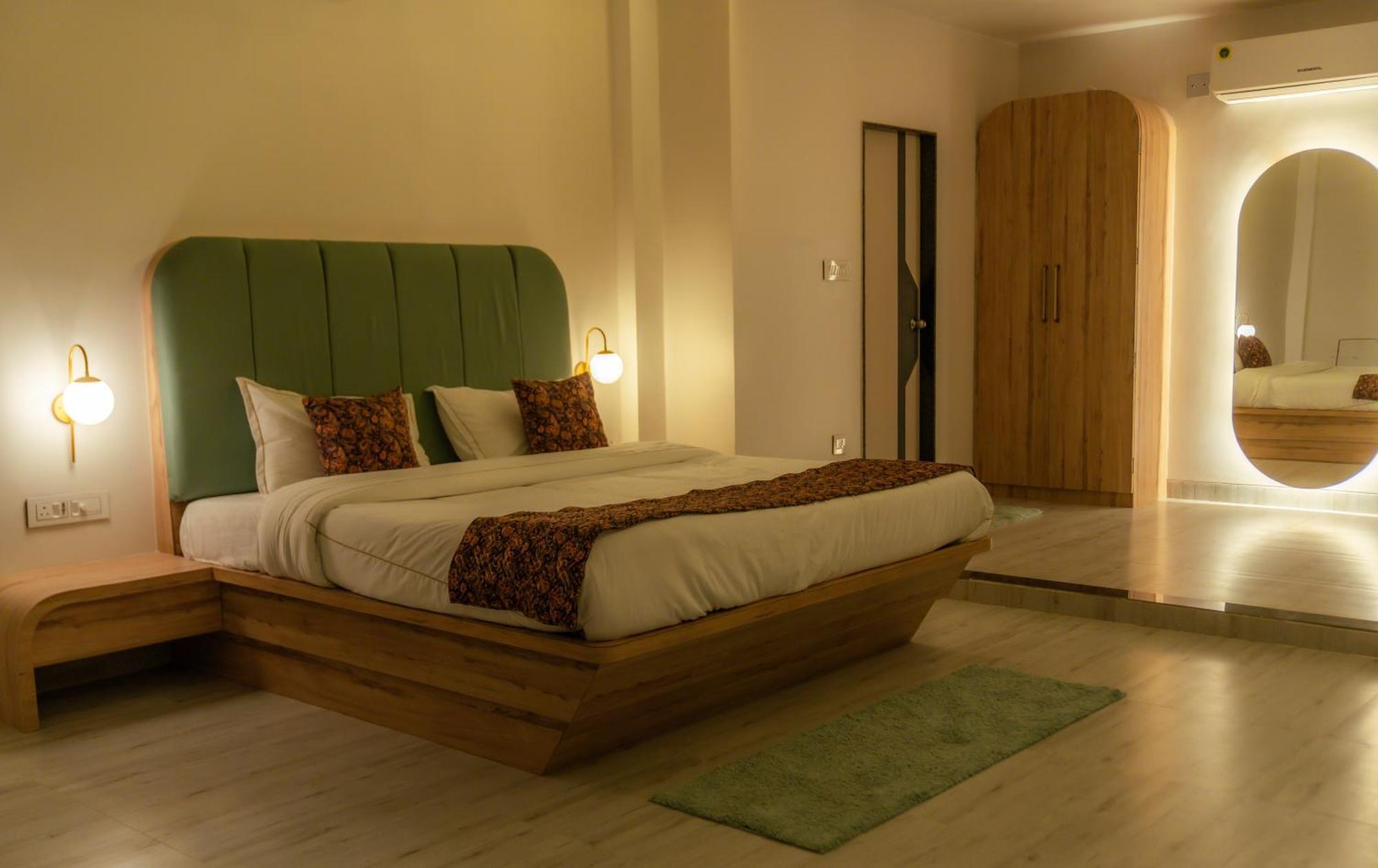 The Lavish * Varanasi
