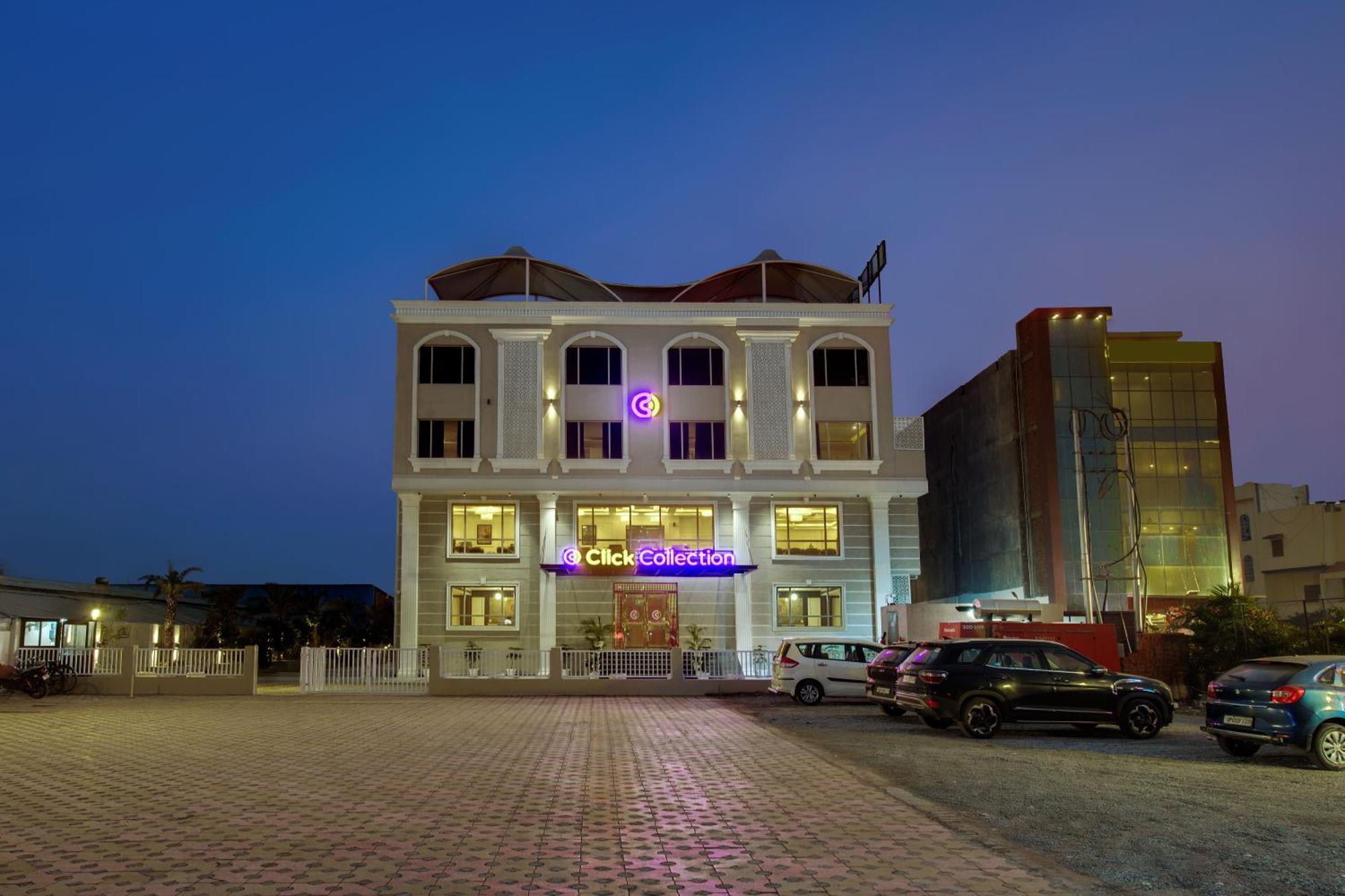 Click Collection Grand Gateway Hotel 4*