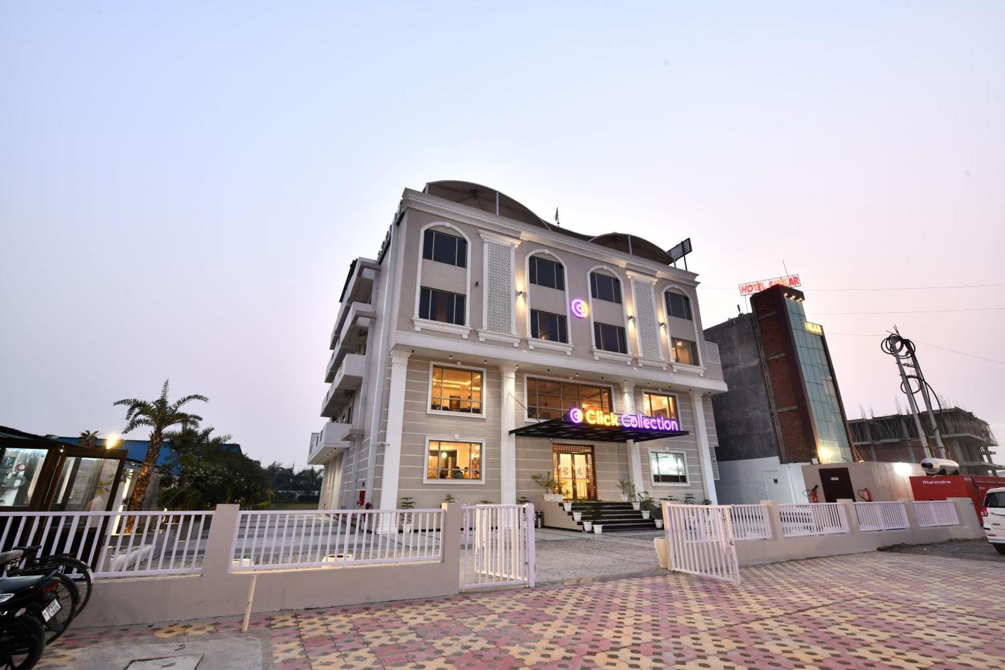 Hotel Click Collection Grand Gateway 4*