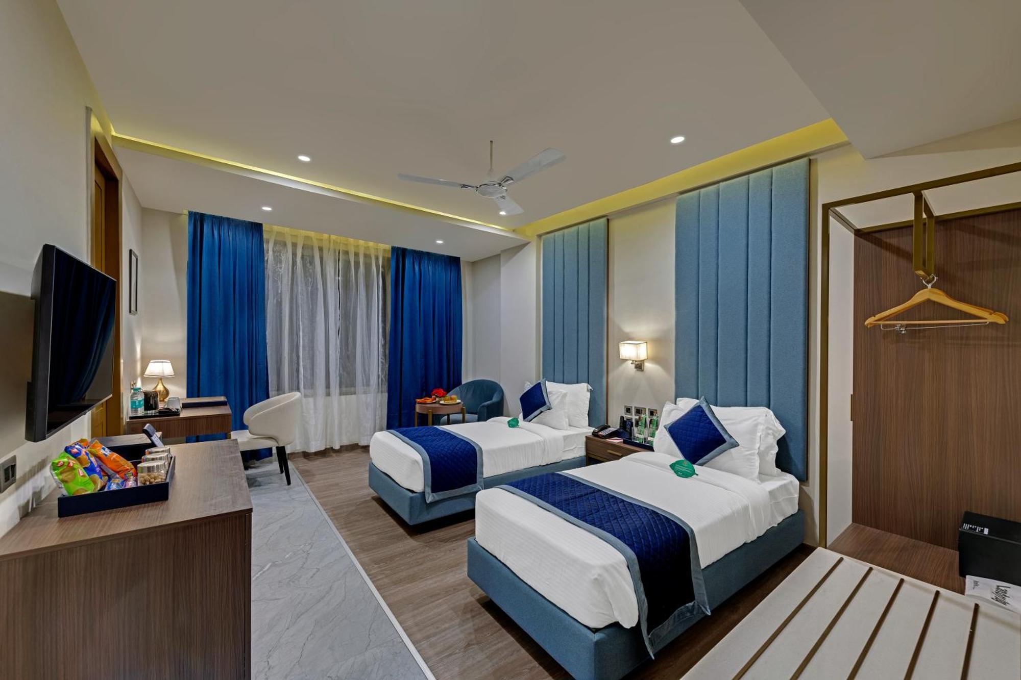 Hotel Click Collection Grand Gateway 4*