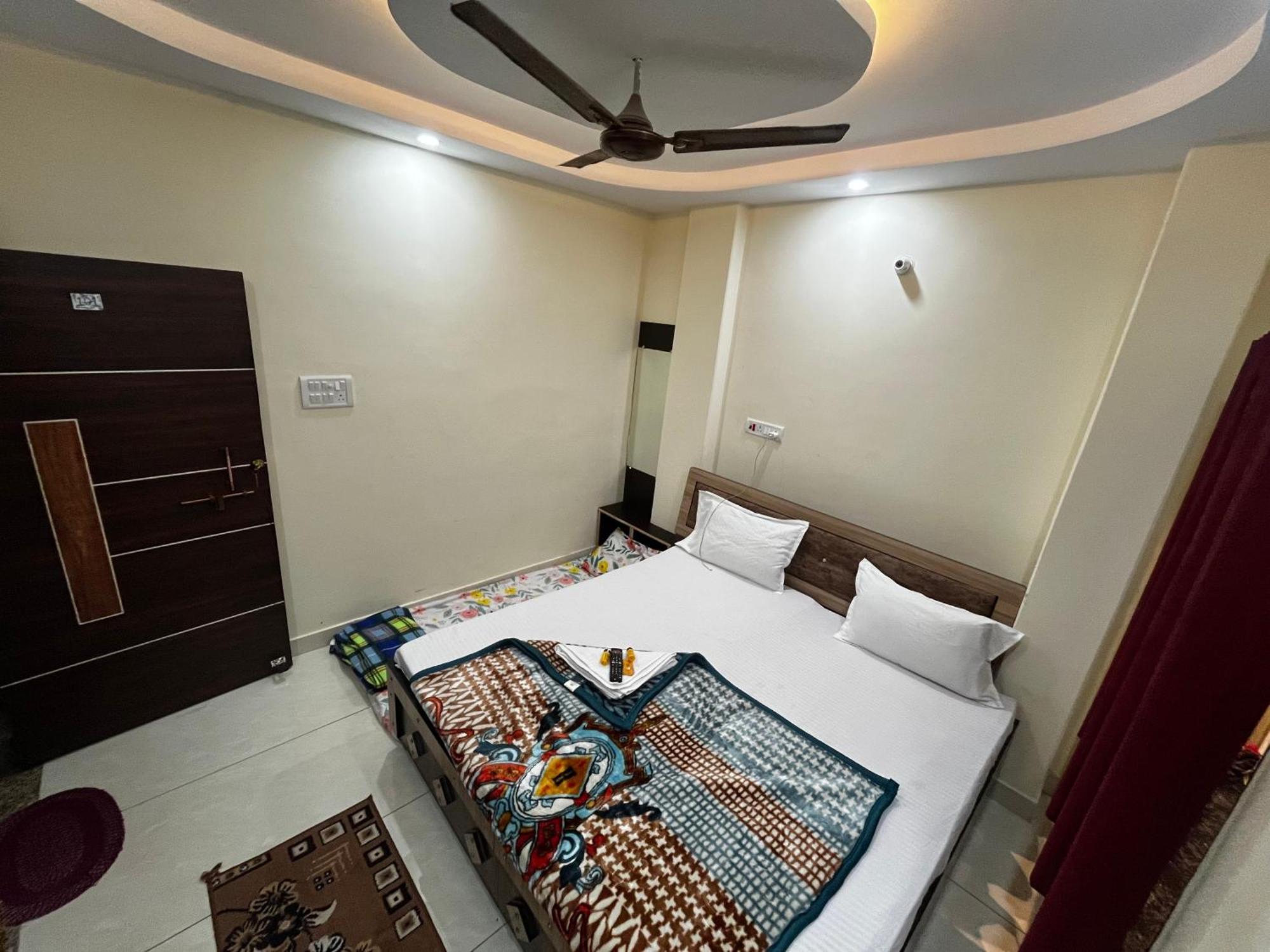Guest house New Kashi Residency