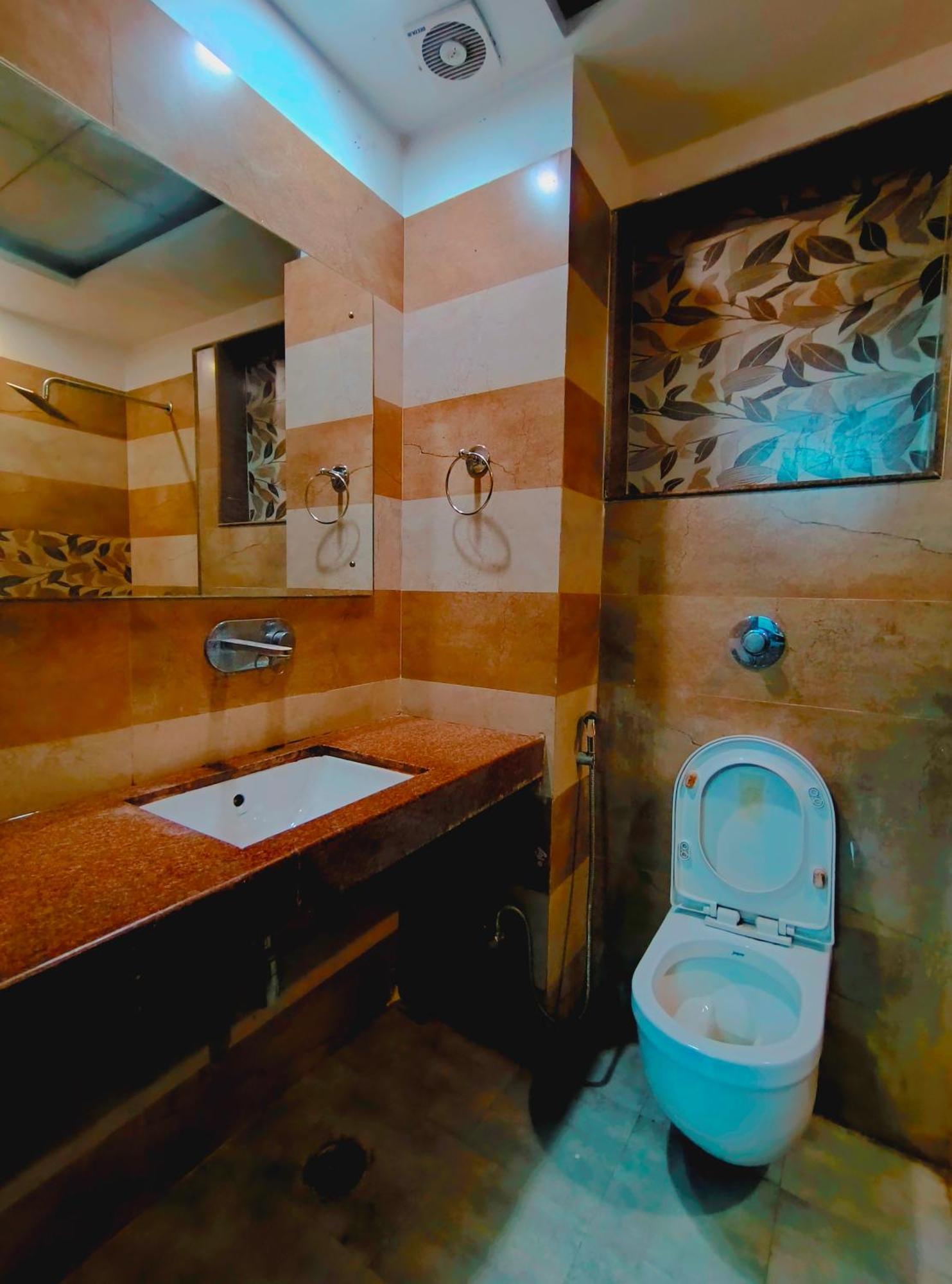 P Palace - Near Kashi Vishwanath Temple Hotel Varanasi