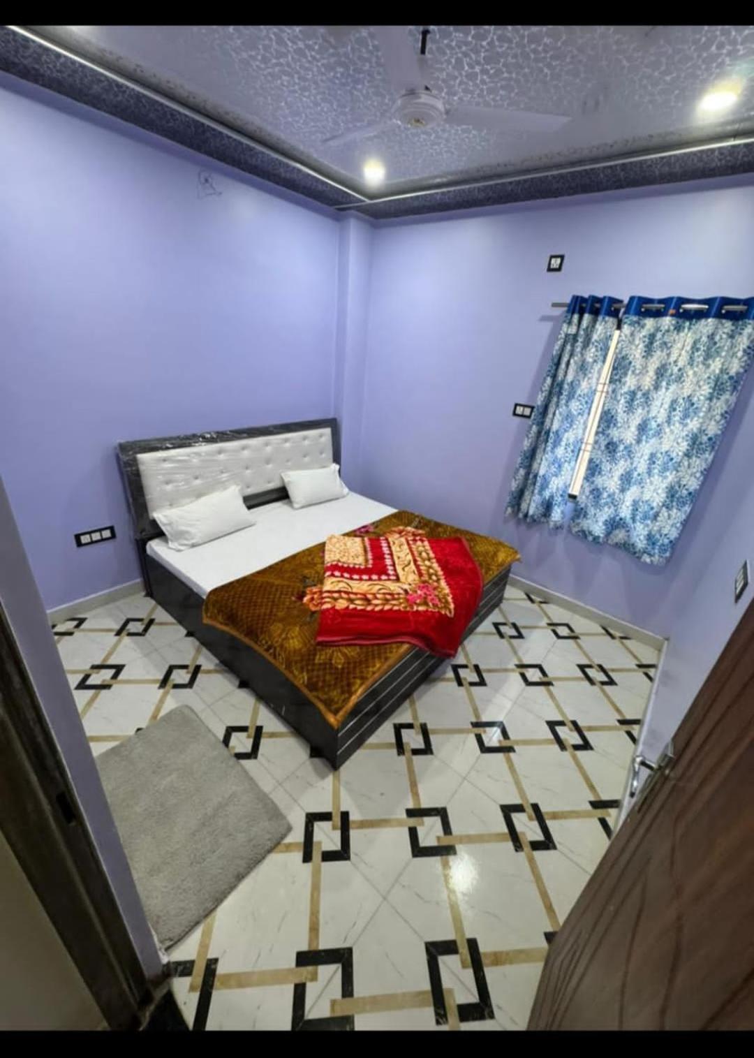 Herambh Paying Guest house Varanasi