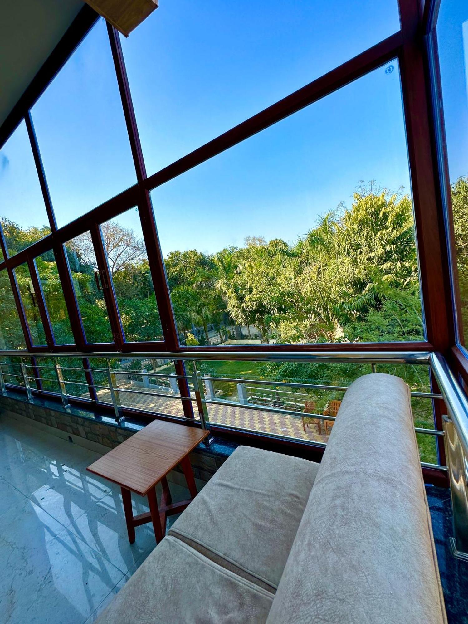 Kaashi Flora - Wise Homestay *
