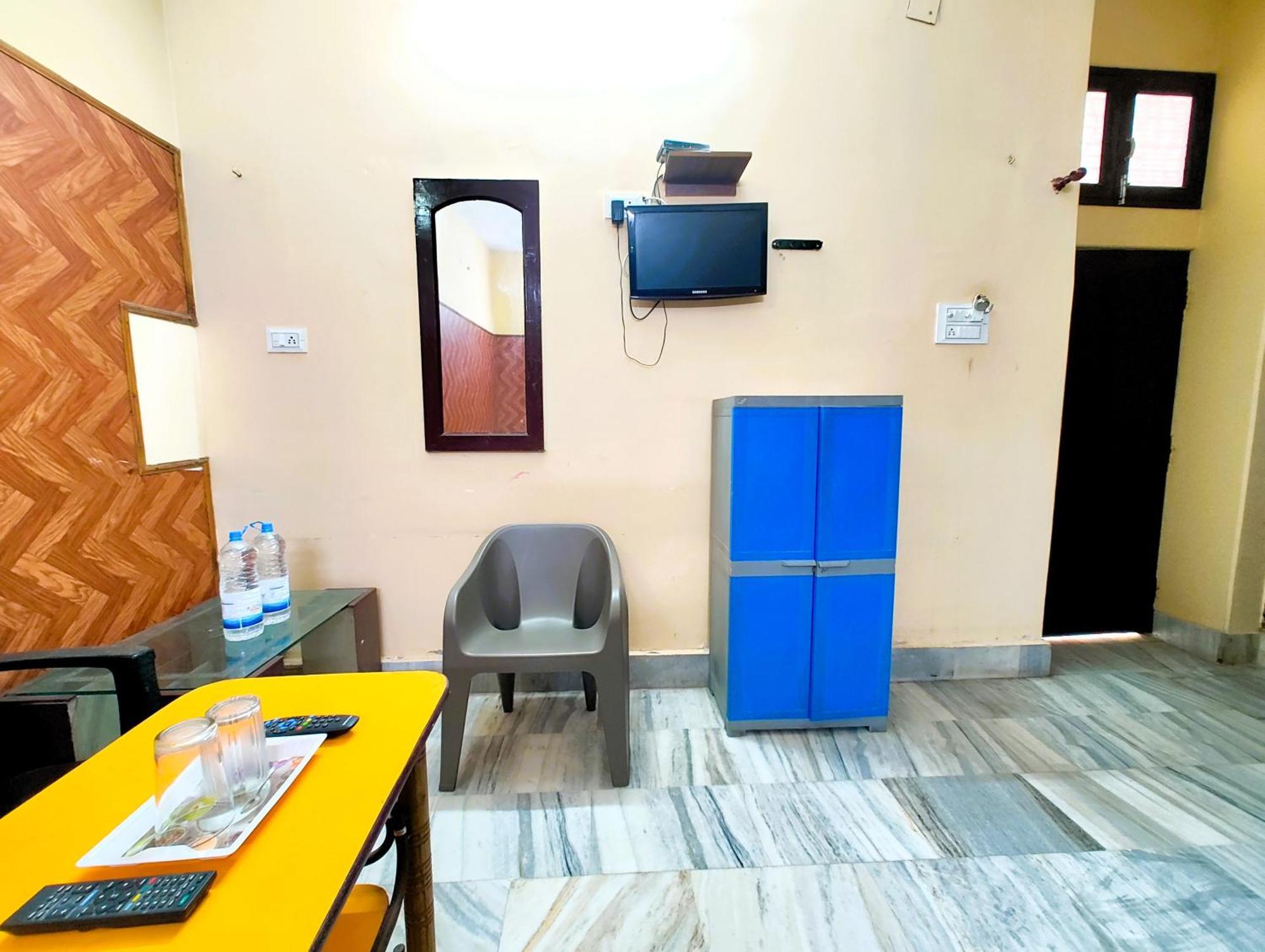 M R Teerth - Shri Kashi Vishwanath Temple - Perfect Location With Comfortable Varanasi