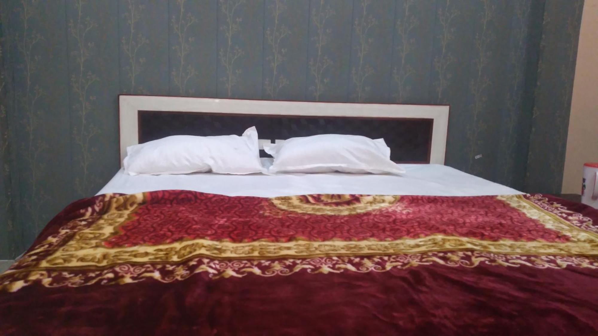 Shree Vishwanath P Guest Hause *