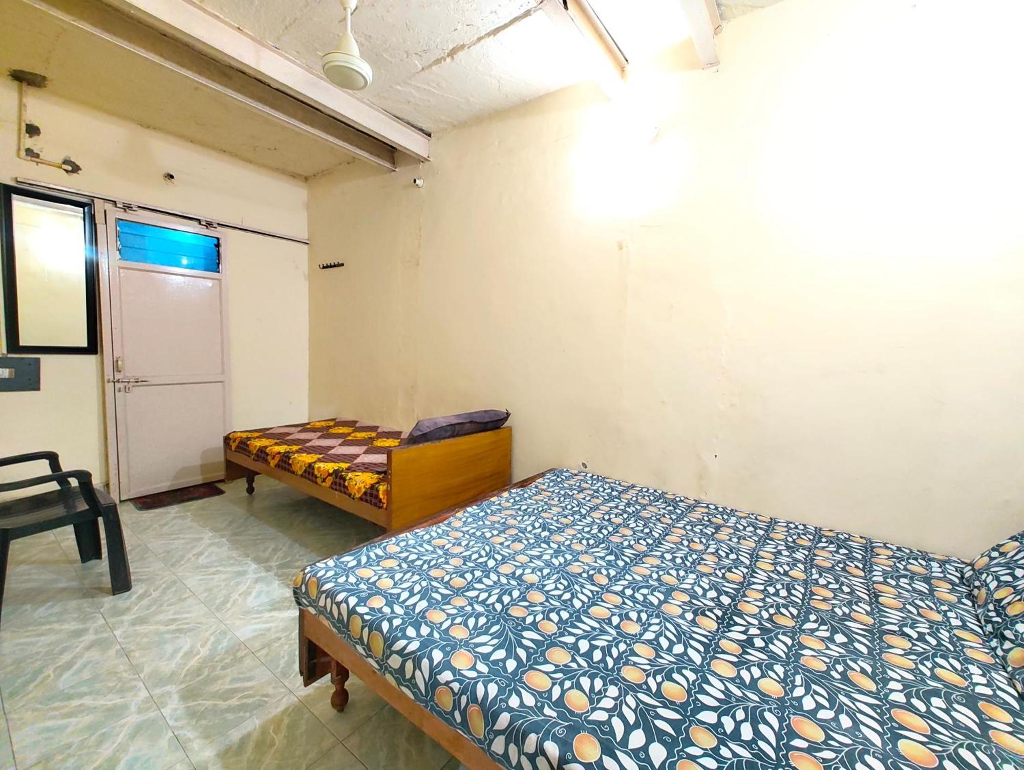 Shanti Near Manikarnika Ghat Homestay Varanasi