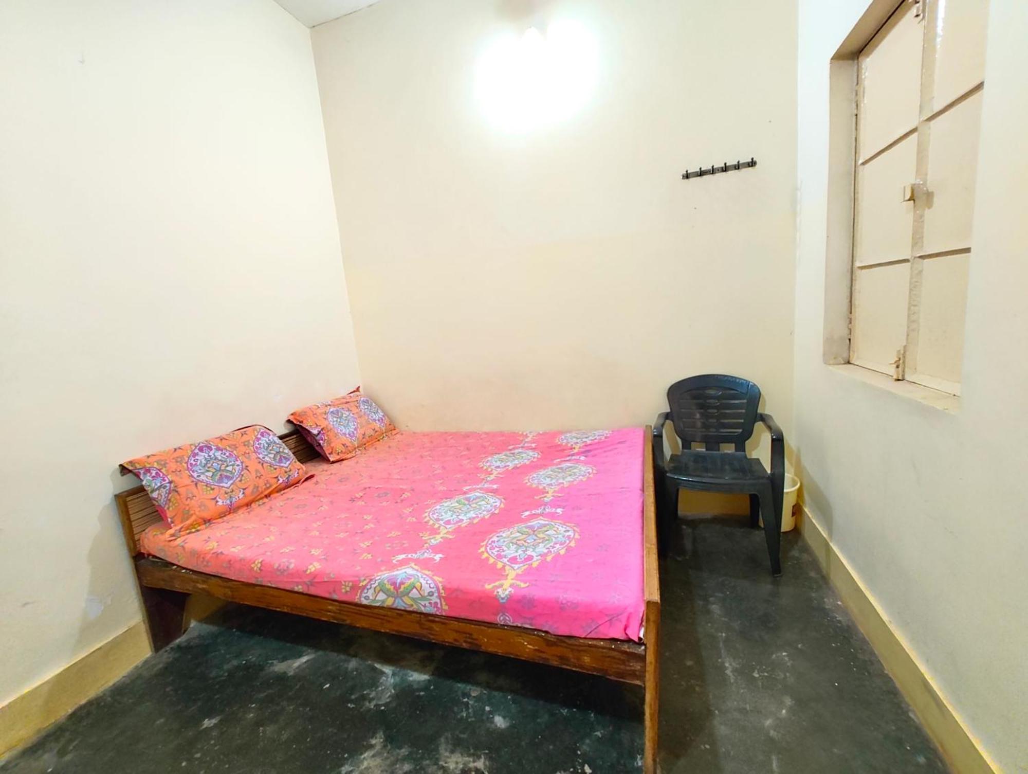 Shanti Near Manikarnika Ghat Homestay Varanasi