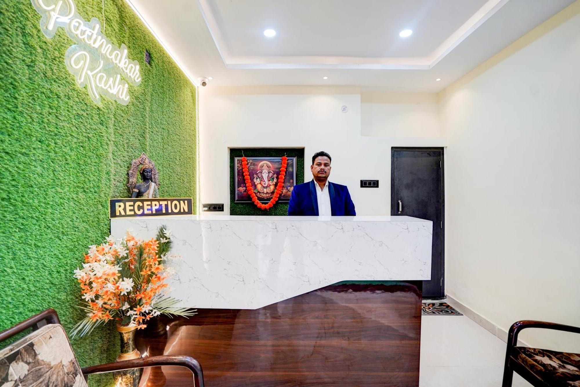 Vibe Blu- Hotel Varanasi