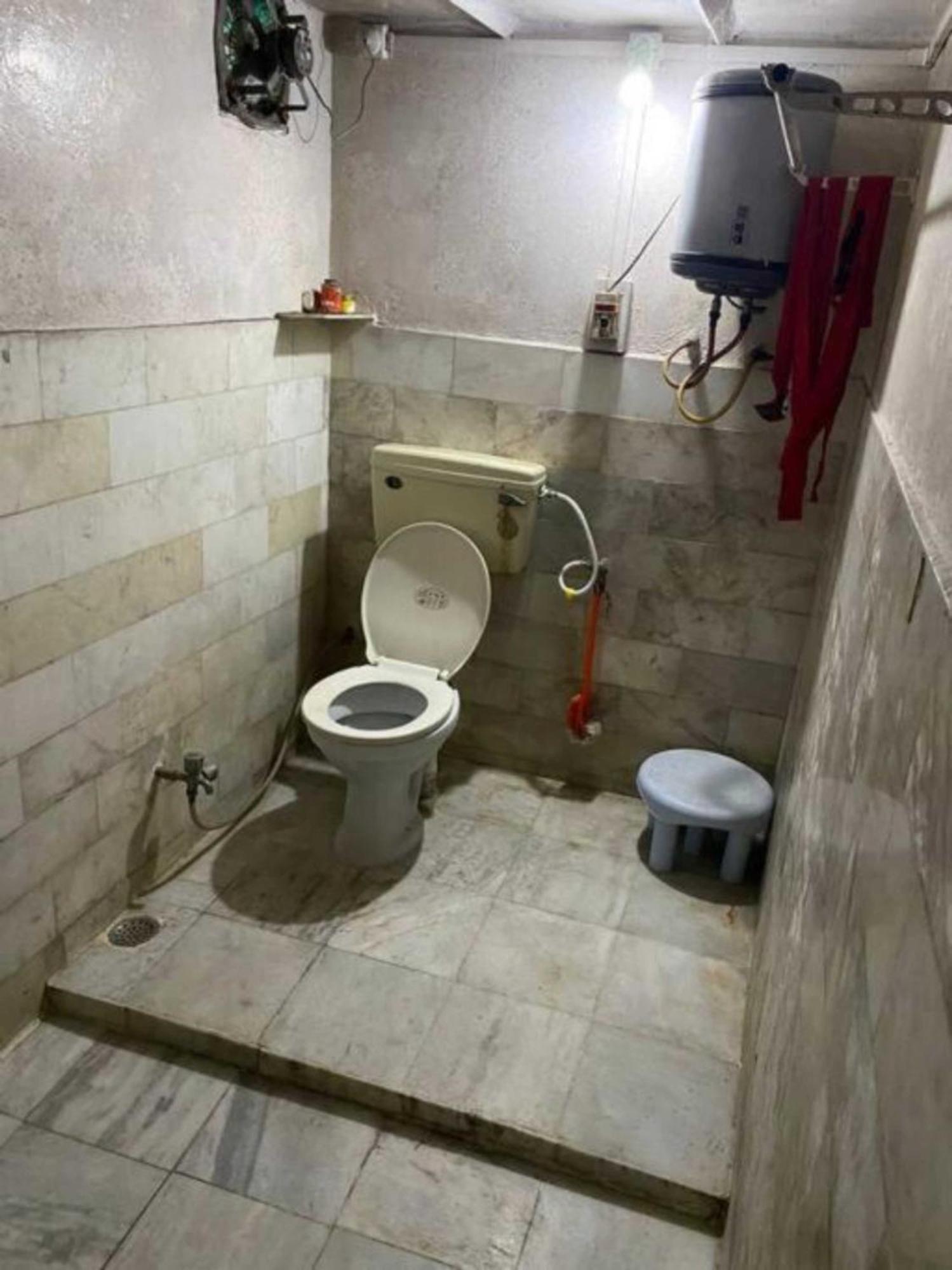 Homestay G R Imperial - Family Friendly With Luxury - Near Kashi Vishwanath Temple And Ganga Ghat - Excellent Customer Service Awarded Varanasi