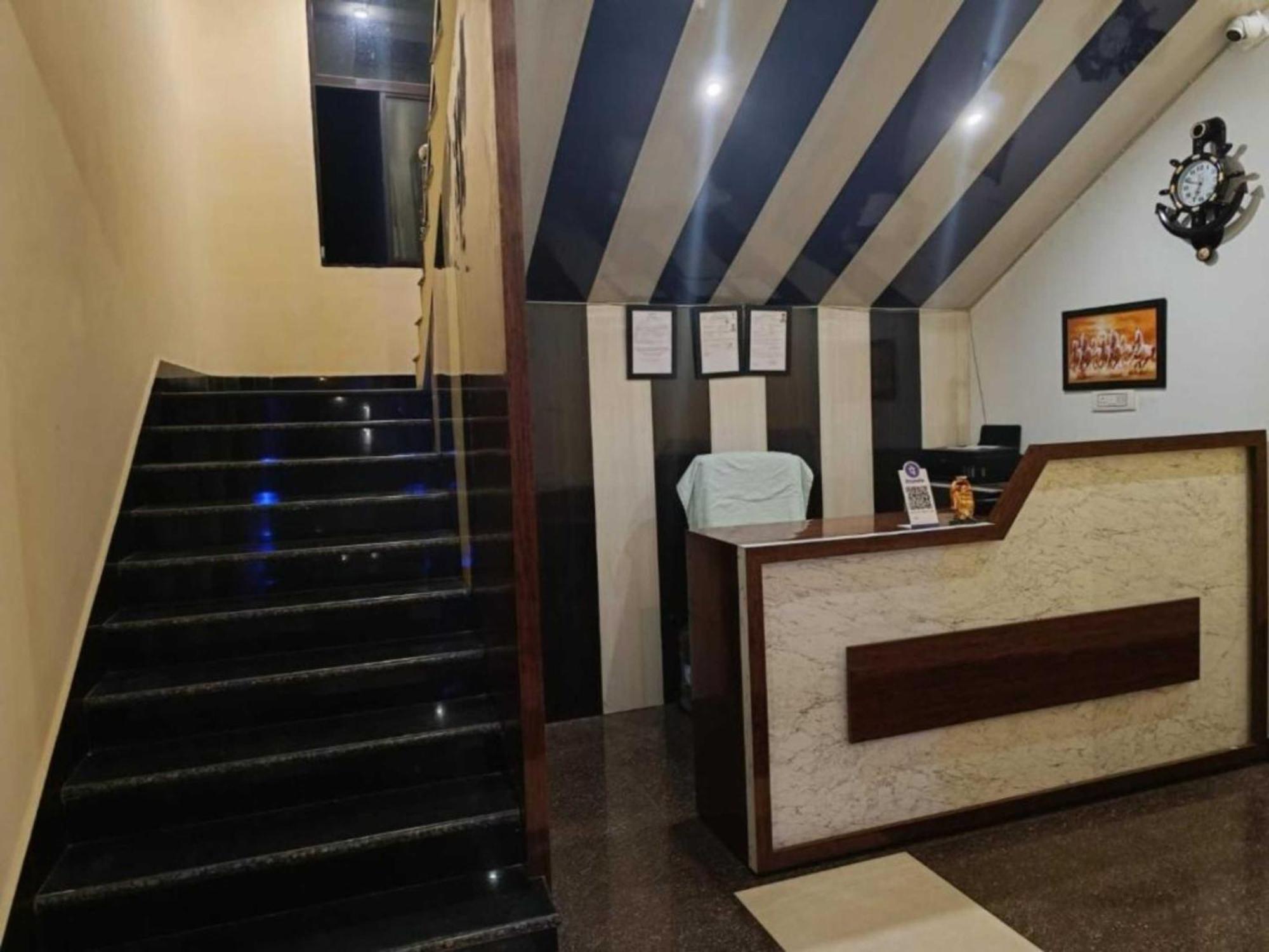 G R Imperial - Family Friendly With Luxury - Near Kashi Vishwanath Temple And Ganga Ghat - Excellent Customer Service Awarded * Varanasi