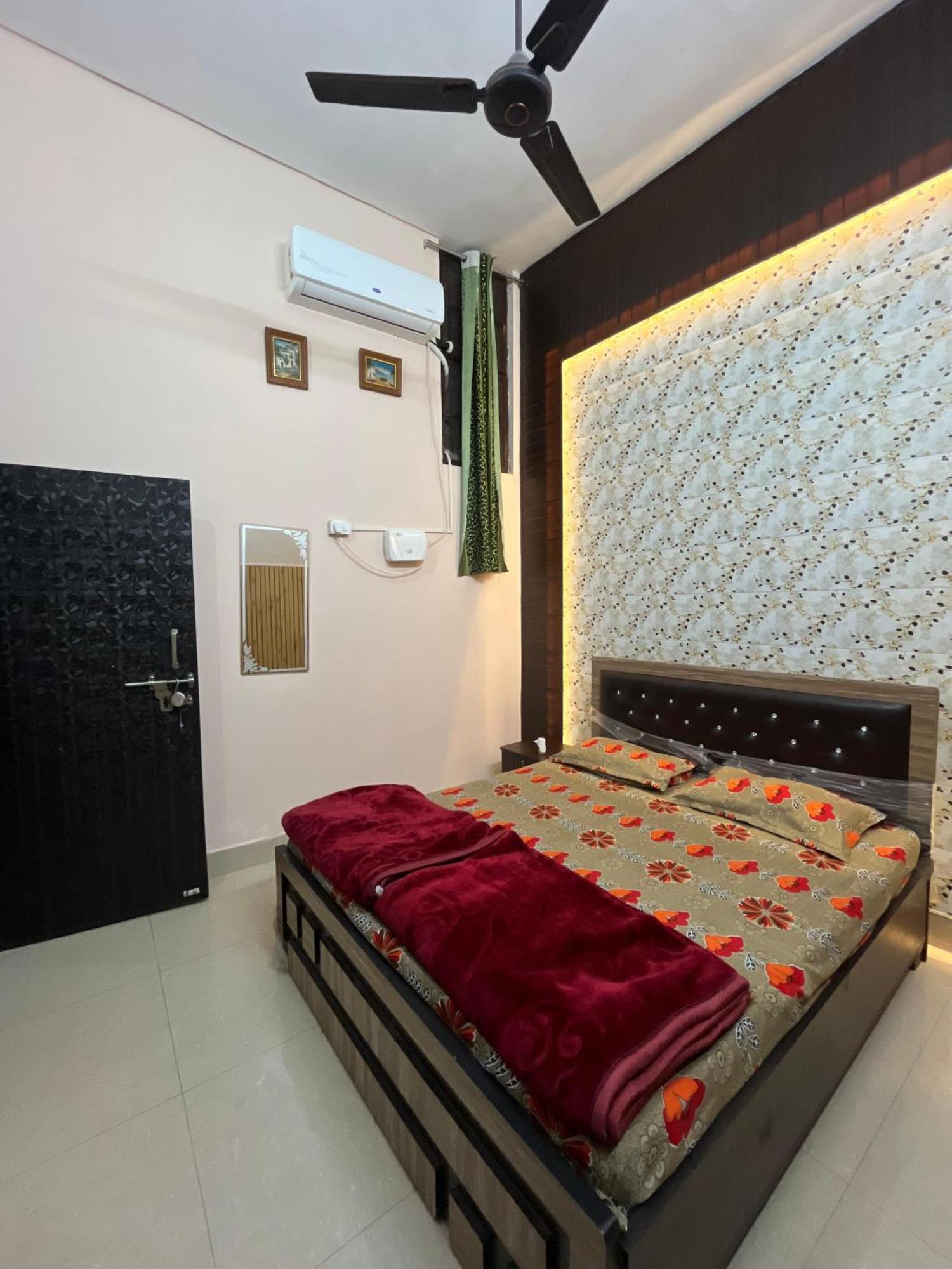 Anjani Home - 3Bhk Groundfloor Appartment - Family Stay * Varanasi