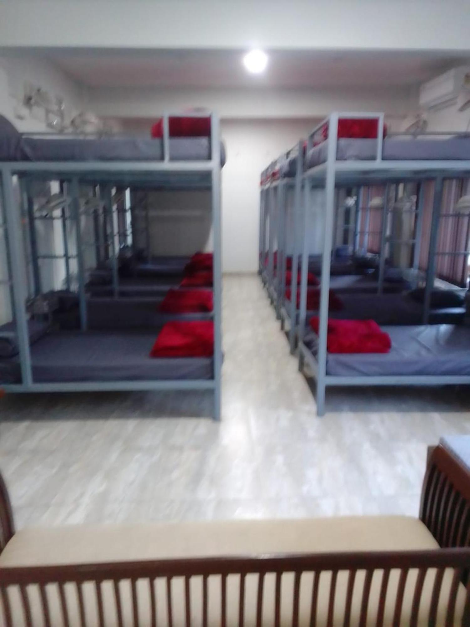 Nandi Retreat Guest house *
