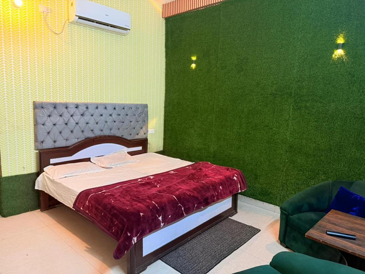 Gupta Guest house Varanasi