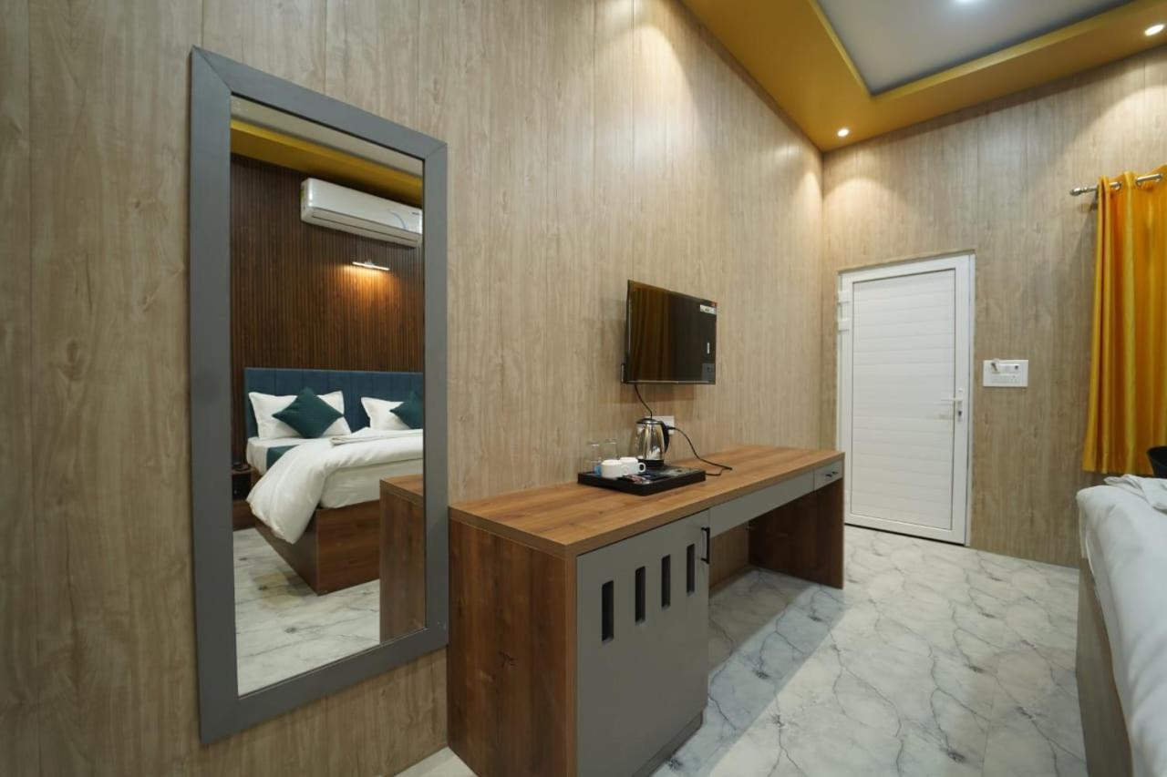 Hotel Brij Hari Varanasi