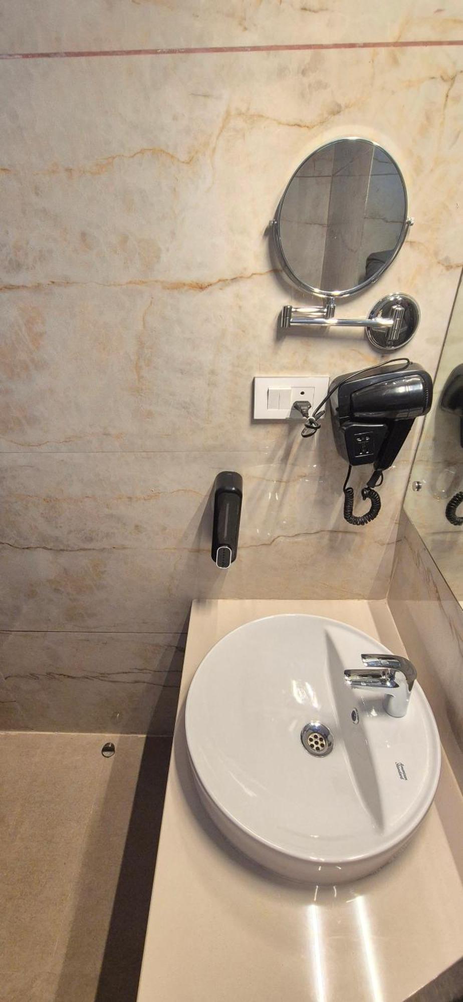 Vishwam Residency 3*