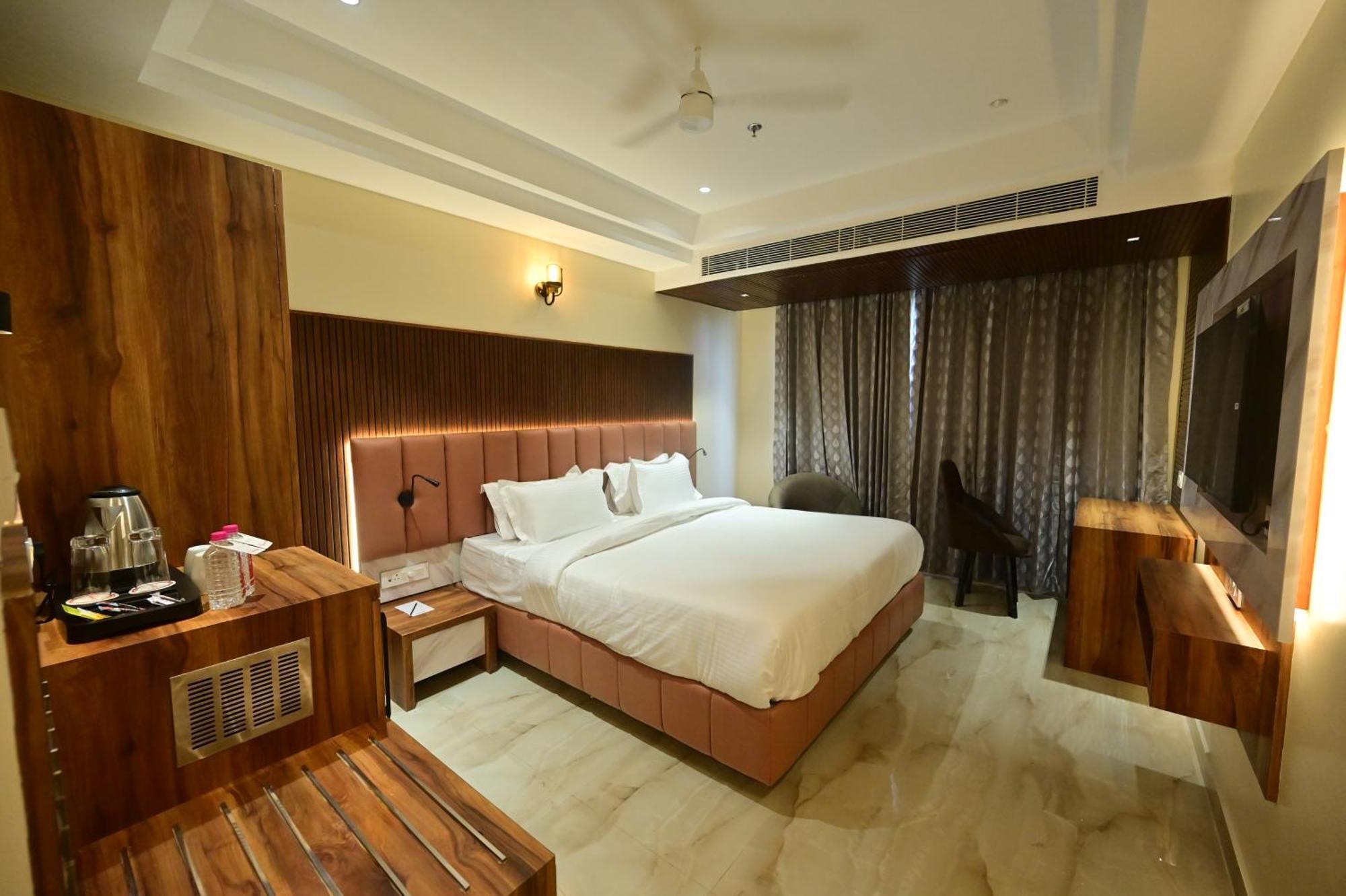 Vishwam Residency Hotel Varanasi