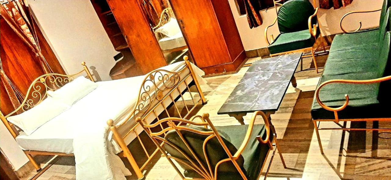 Homestay River View And