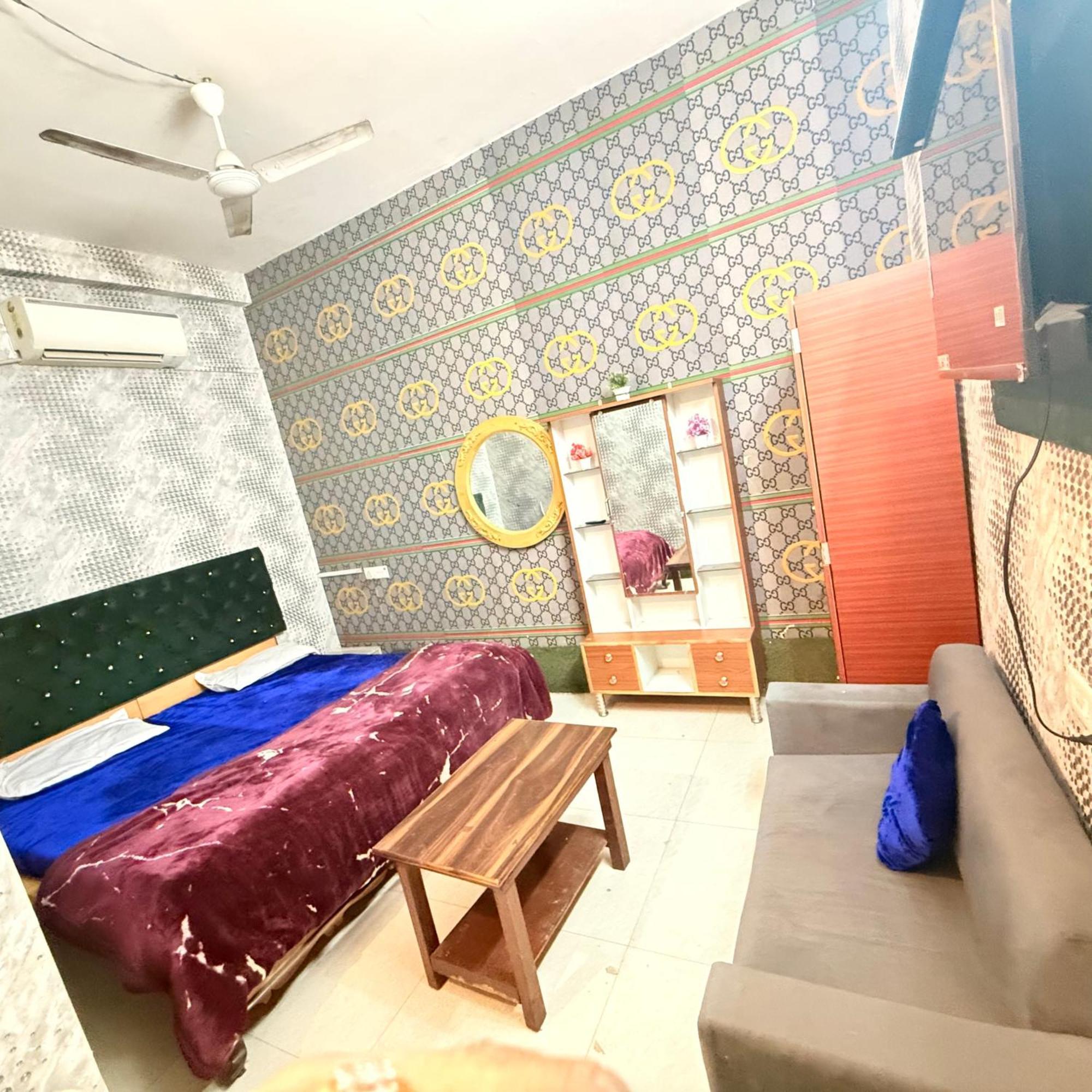 Gupta Guest house
