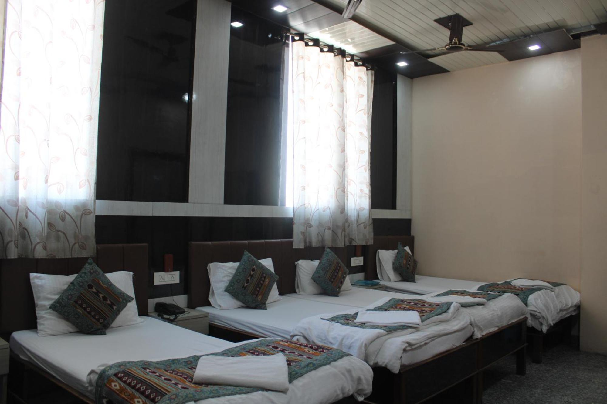 Singh Residency * Varanasi