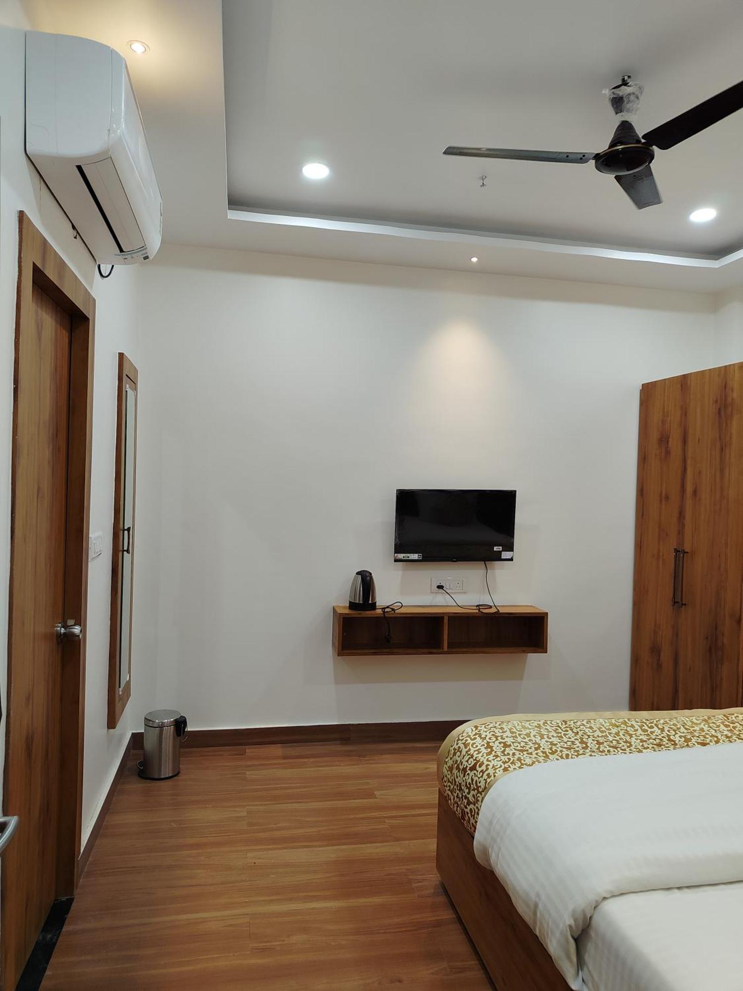 Hotel Kennedia International Hotal & 3*