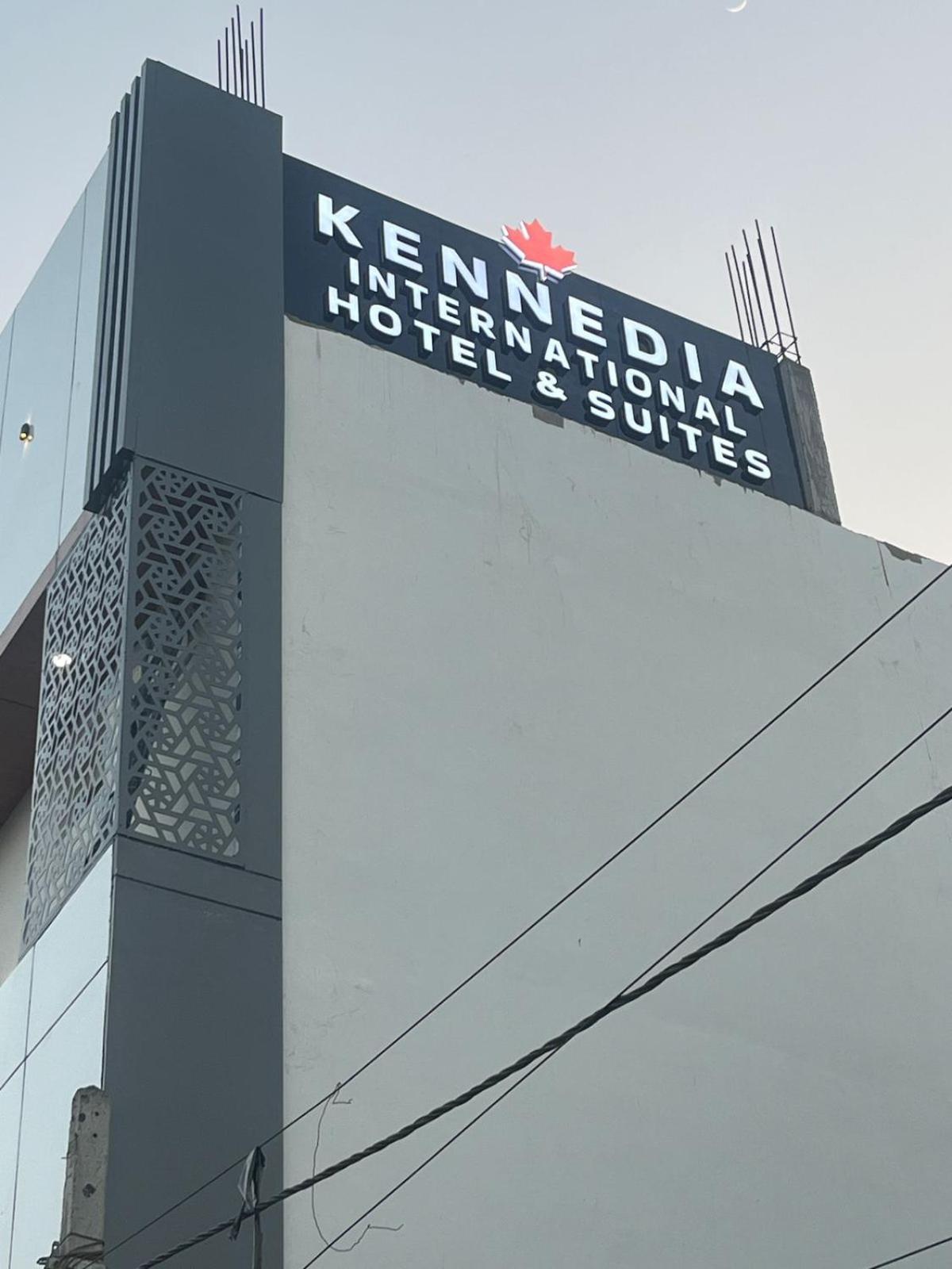 Kennedia International Hotal & 3*