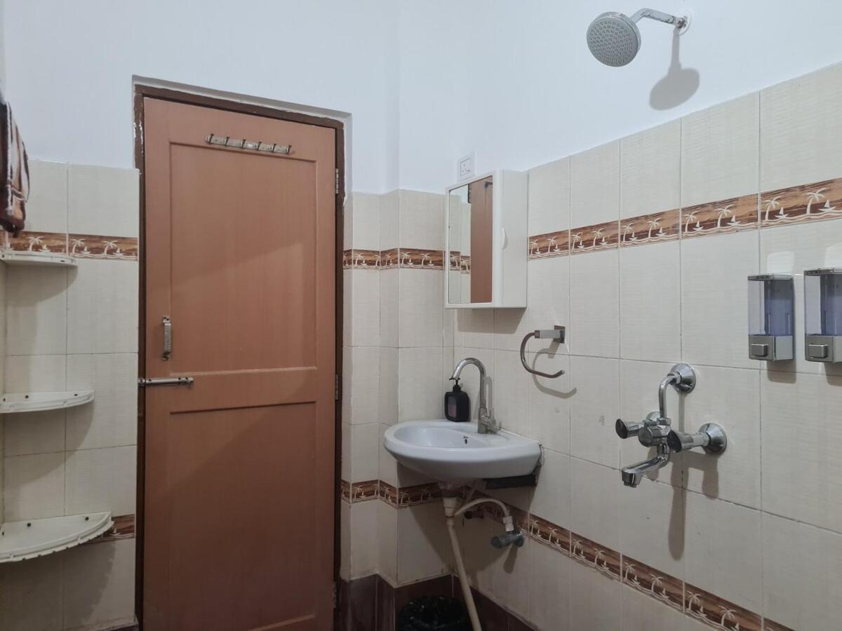 Singhasth 2bhk In Heart Of Jagatganj Benaras *