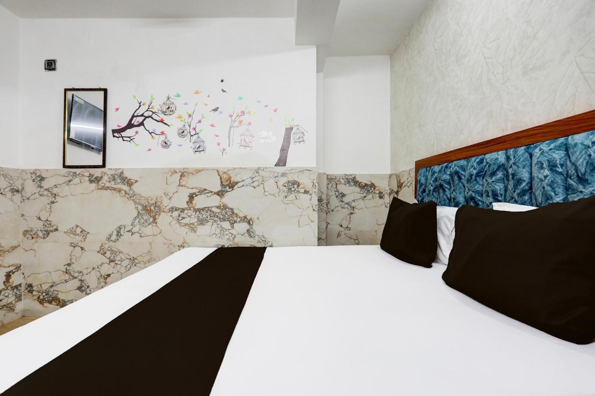 O Manvita Paying Hotel