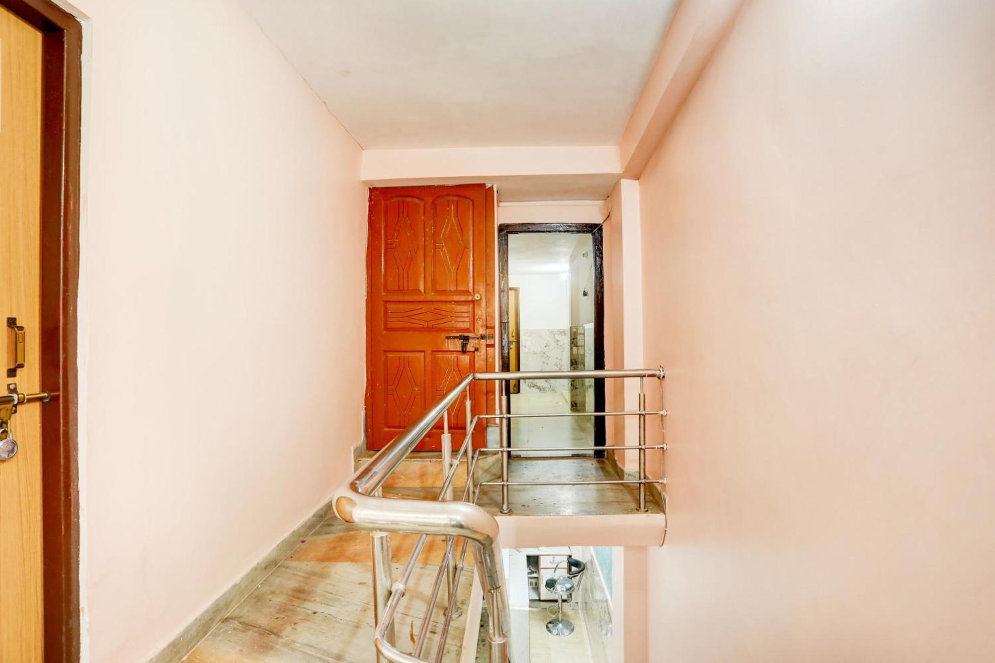 Hotel O Manvita Paying Varanasi