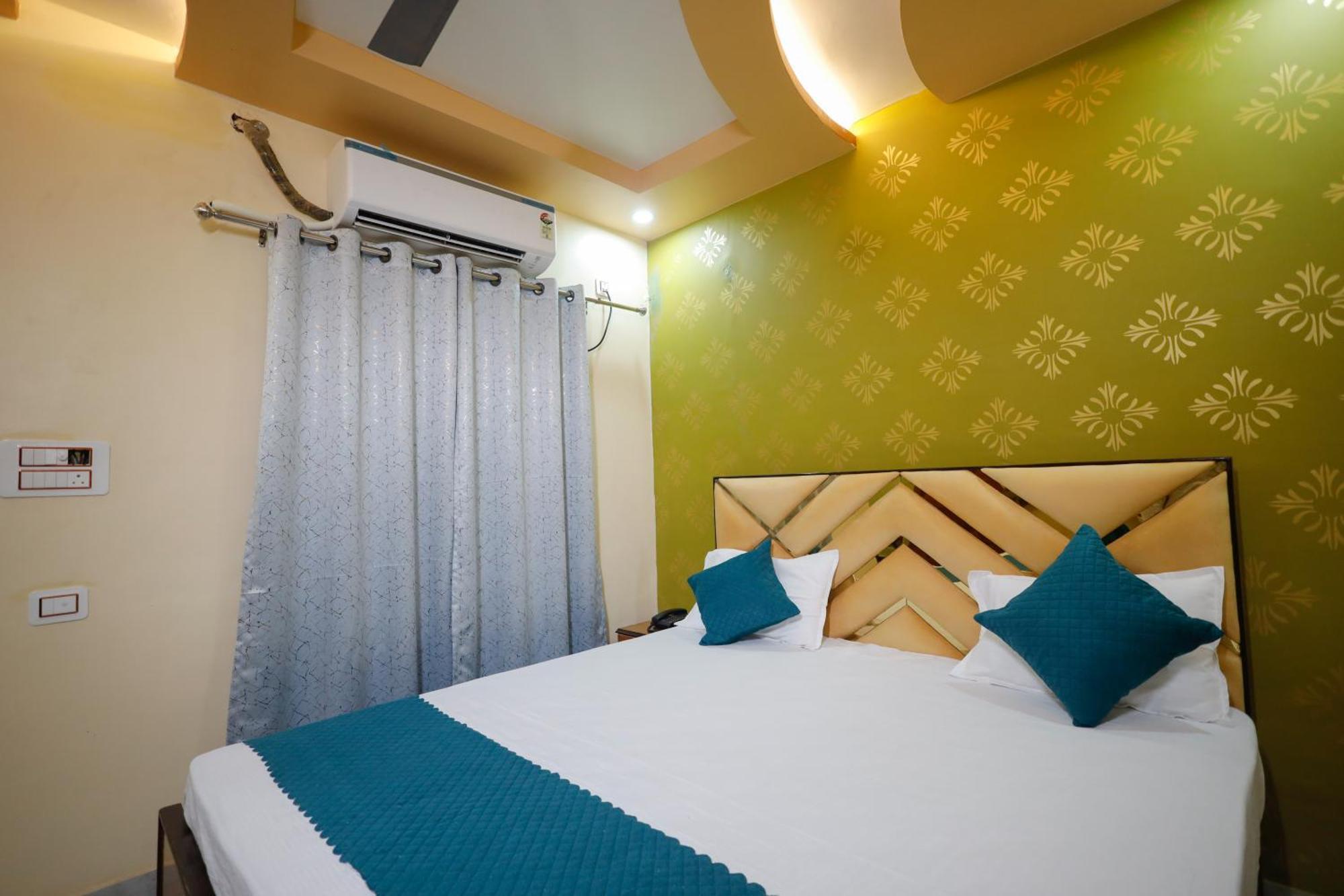 Kiran Residency Near Vishwanath Temple Varanasi