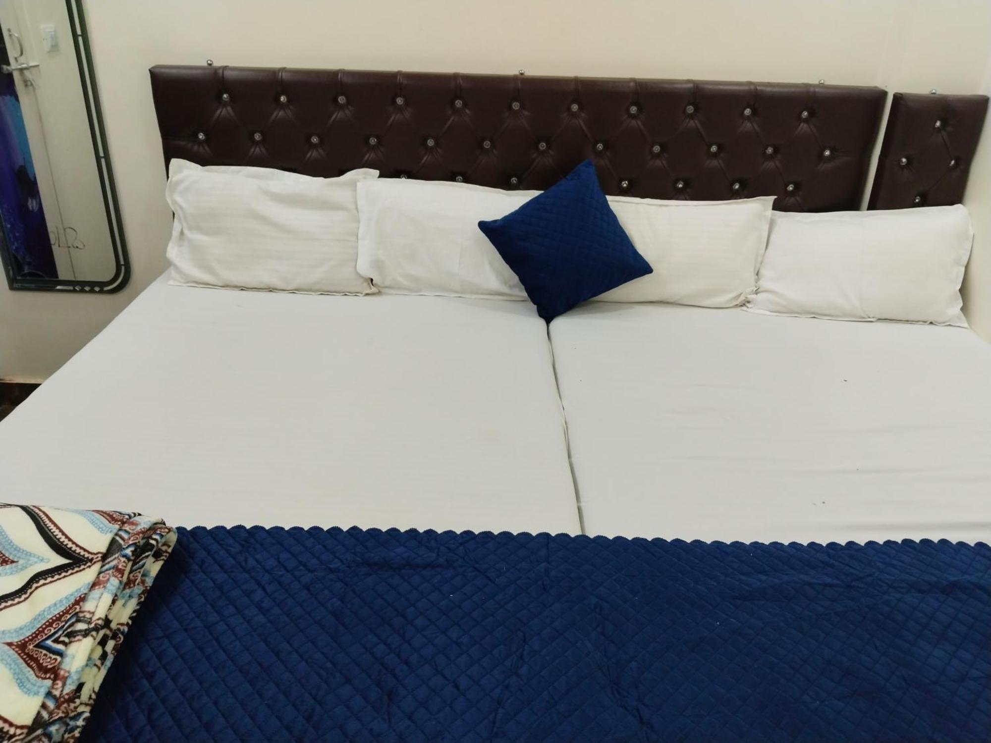 Jay Radhe Krishan Residency Homestay Varanasi