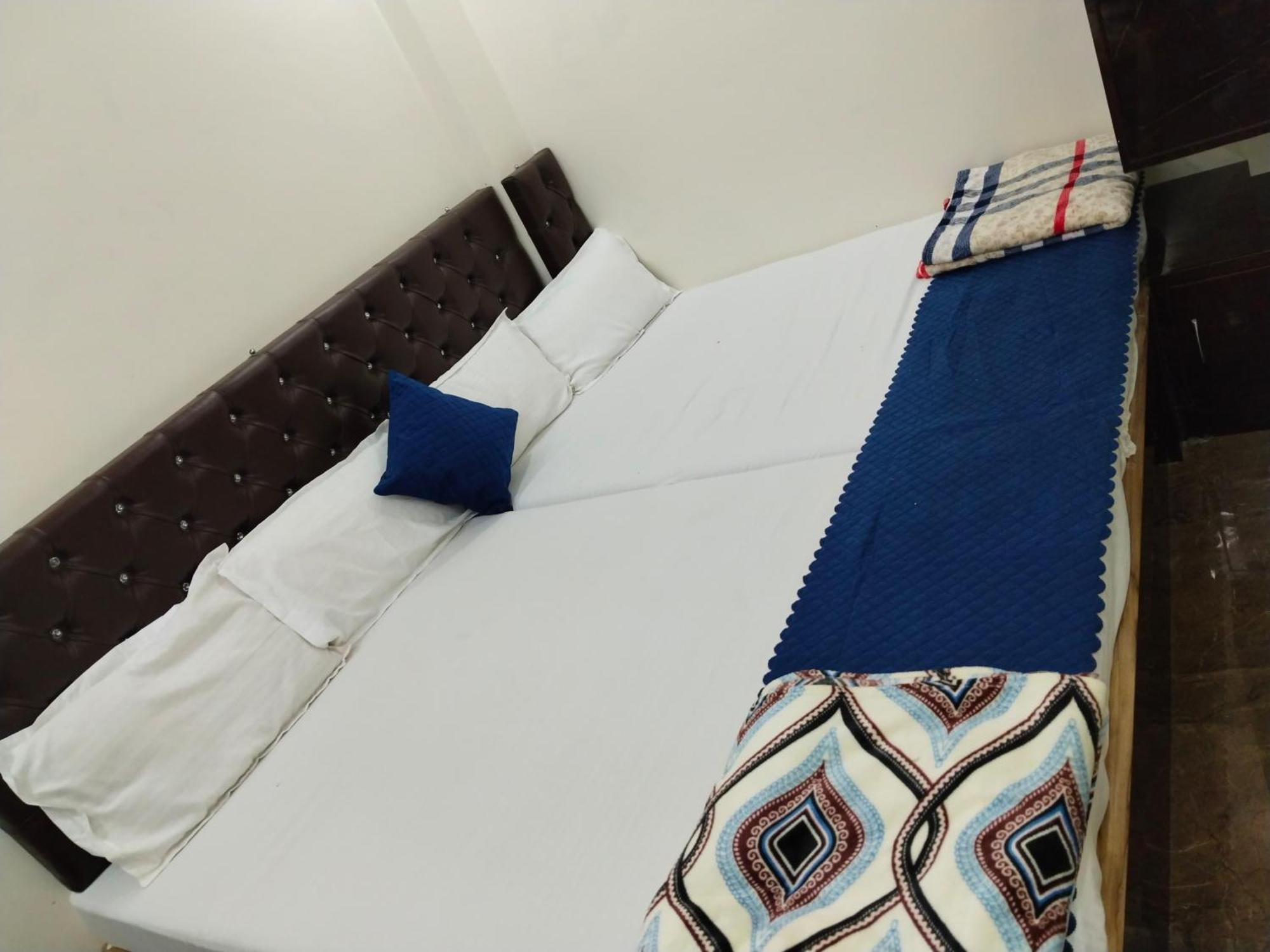 Homestay Jay Radhe Krishan Residency *