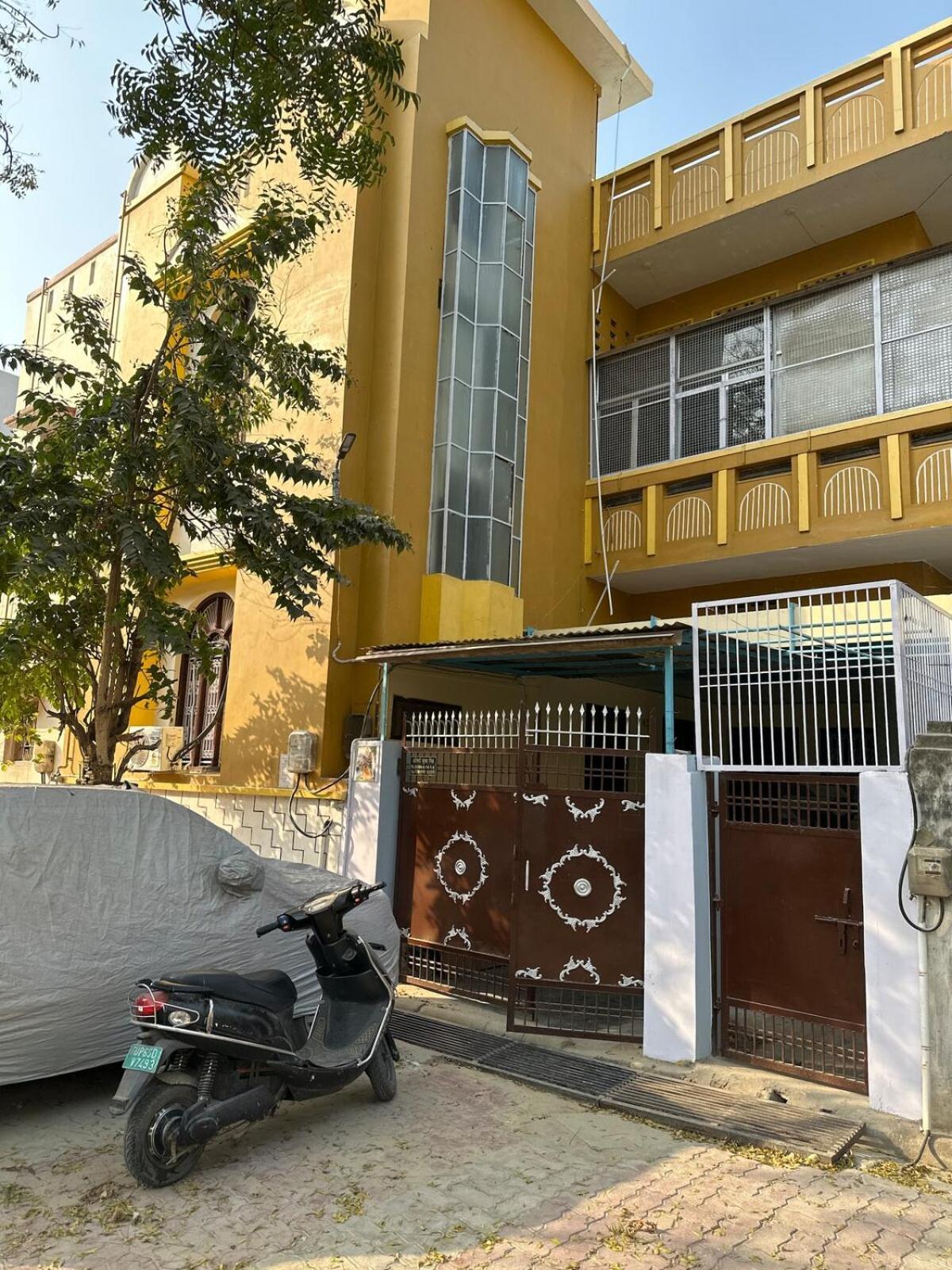 Holiday home Vijaya Nagaram Radhe Krishna ,ganga 1km *