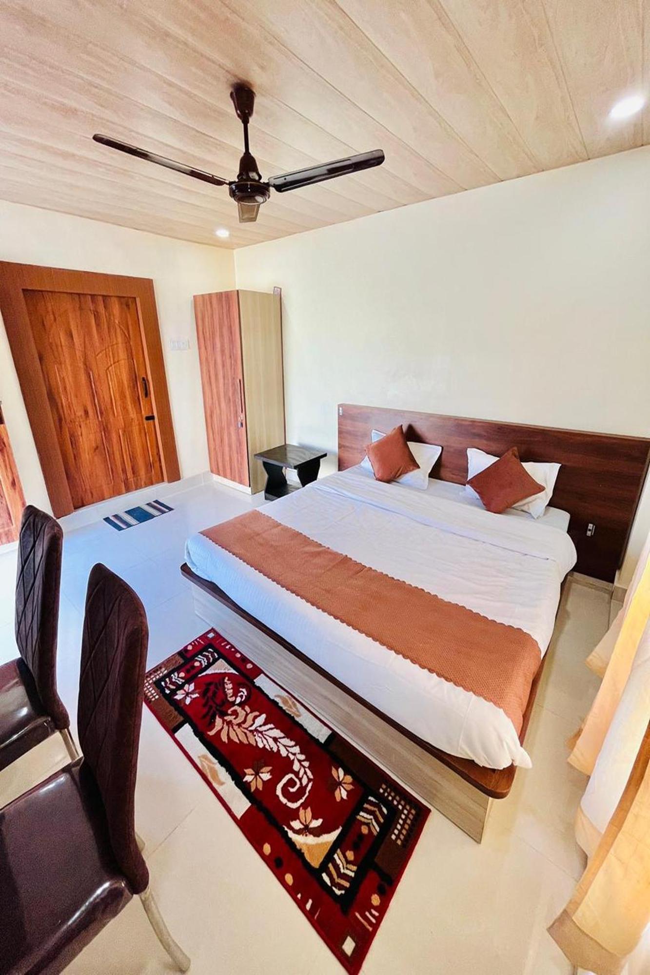 Indra 2* Varanasi