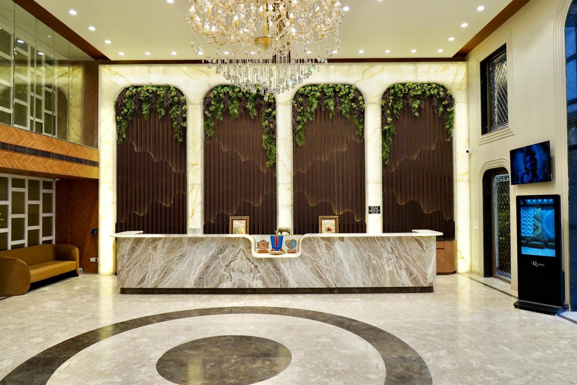 Balaji Palace Kashi Hotel