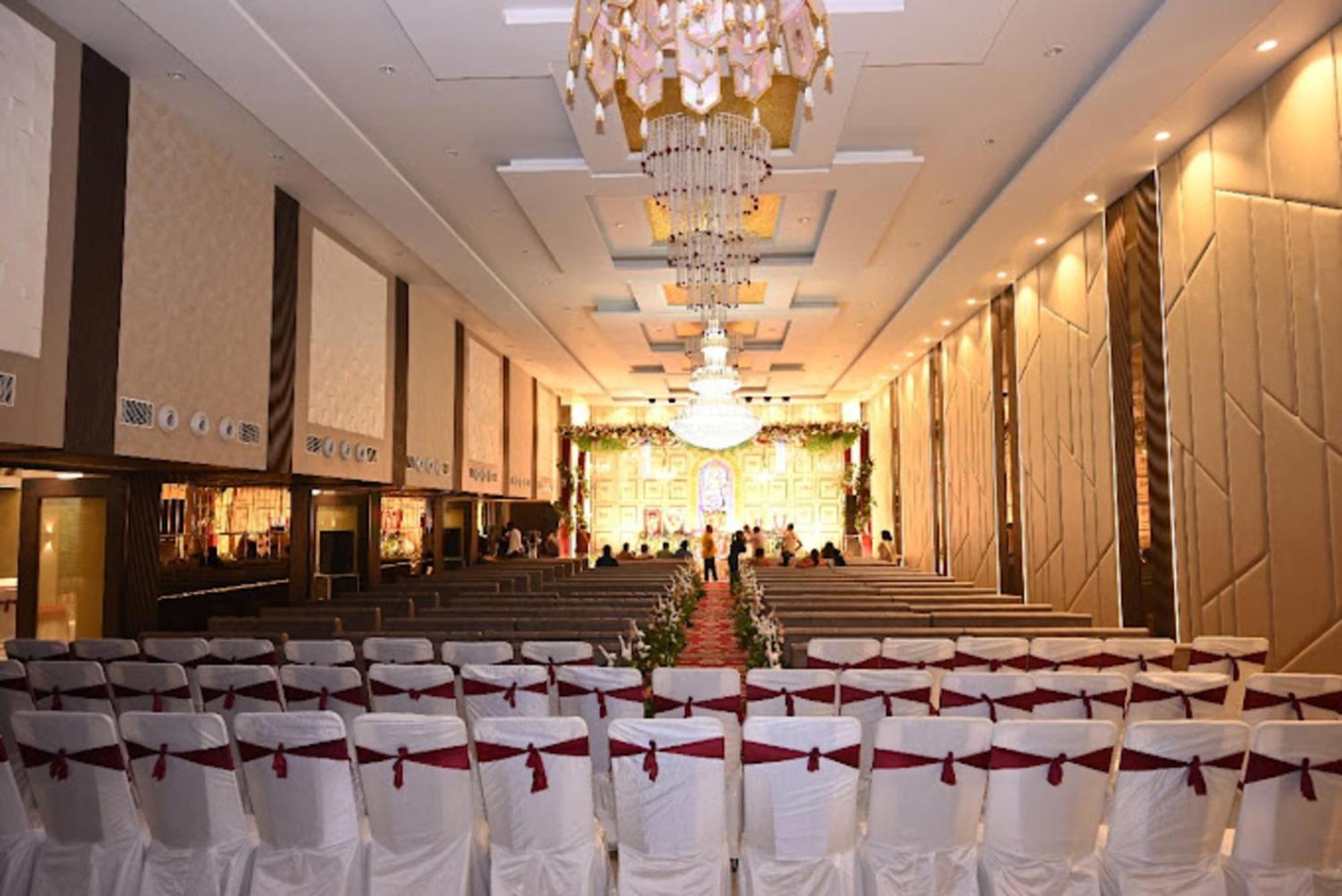 Balaji Palace Kashi Hotel Varanasi