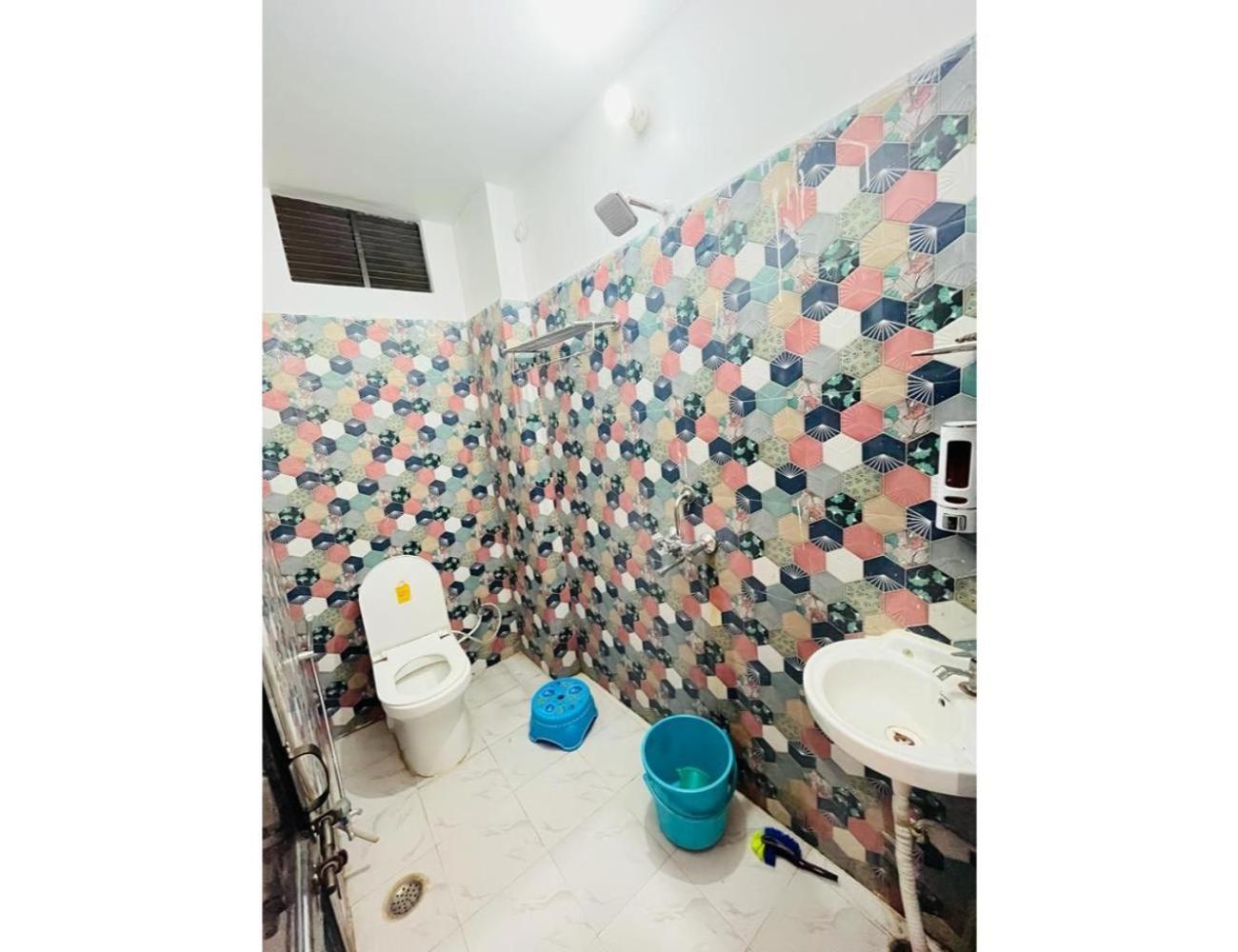 Suvidh Near Bhu ,varanasi Homestay *