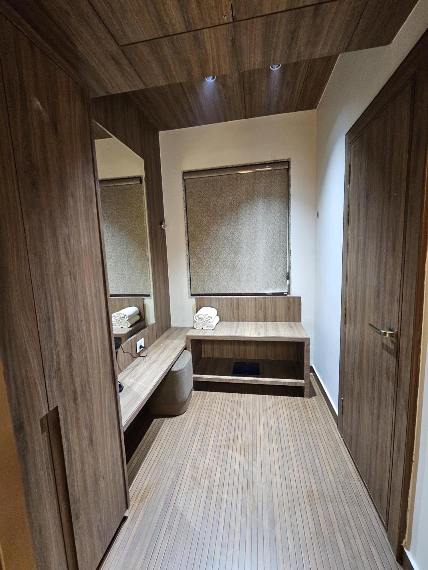 Hotel Balaji Palace Kashi