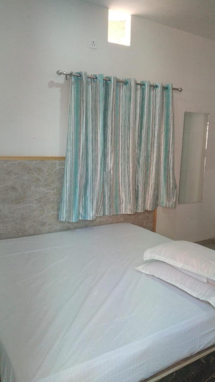 Shree Ramesht Paying , Guest house *