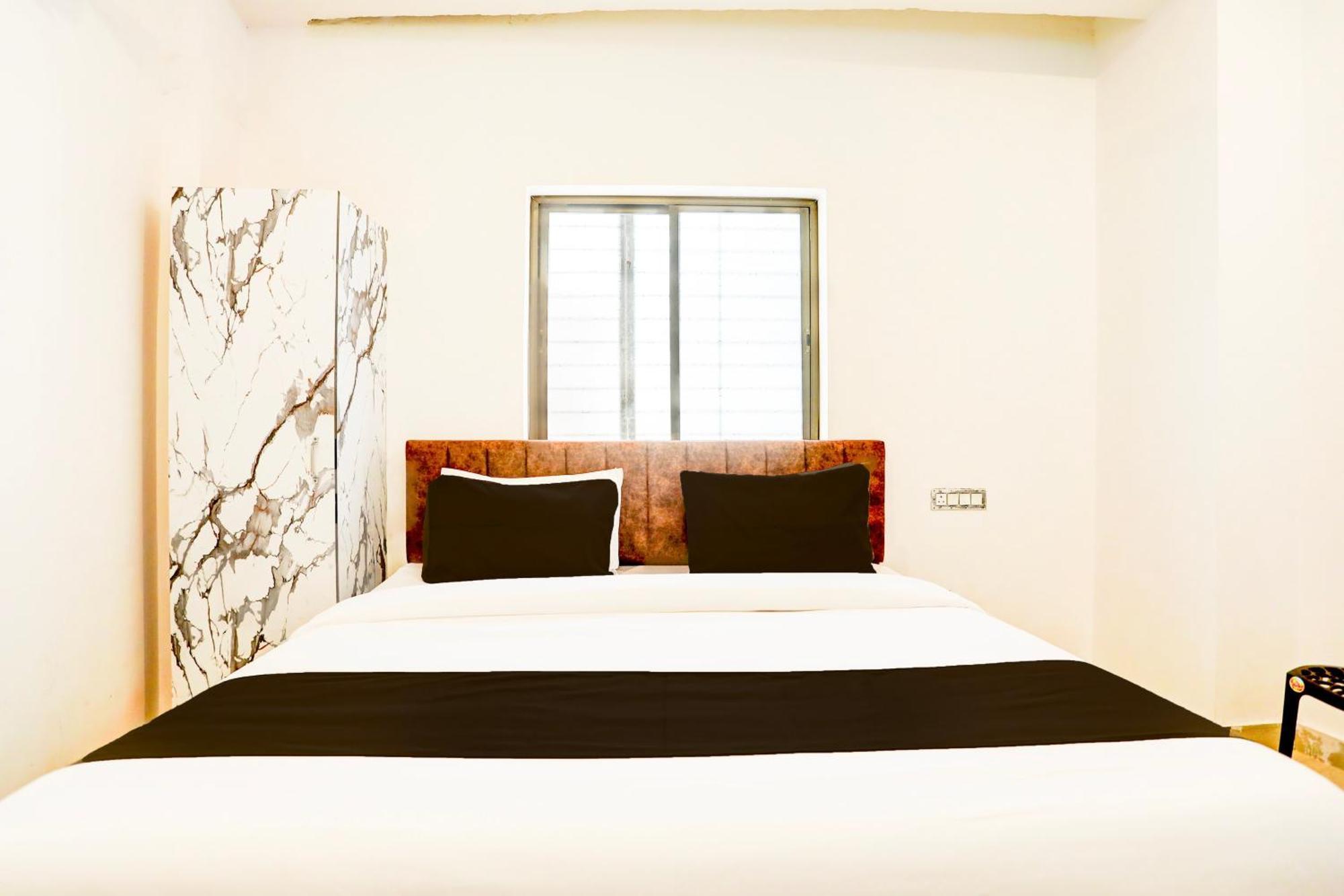 O Aditya Residency Hotel