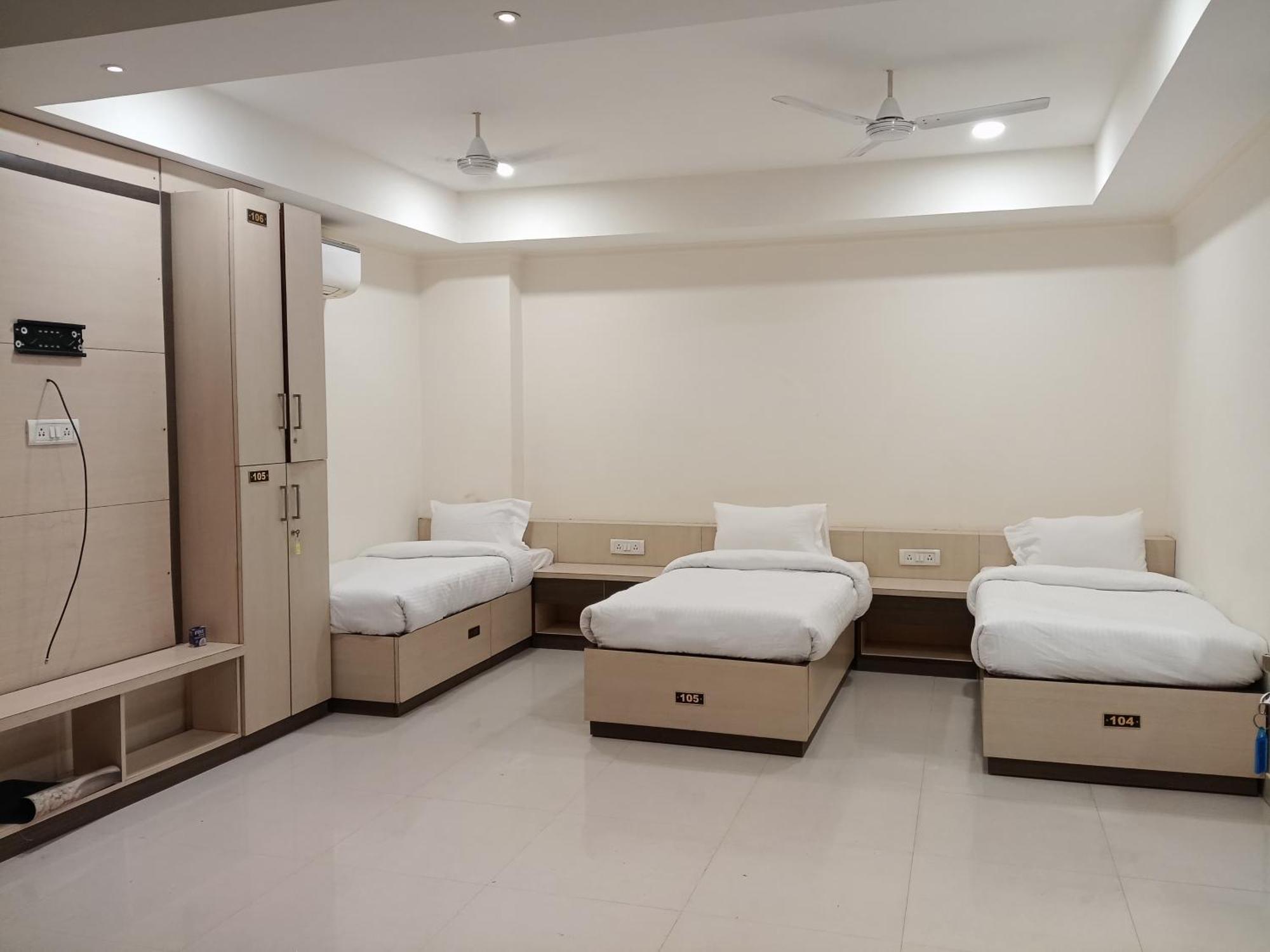 Hari Haran Prestige Hotel 4*