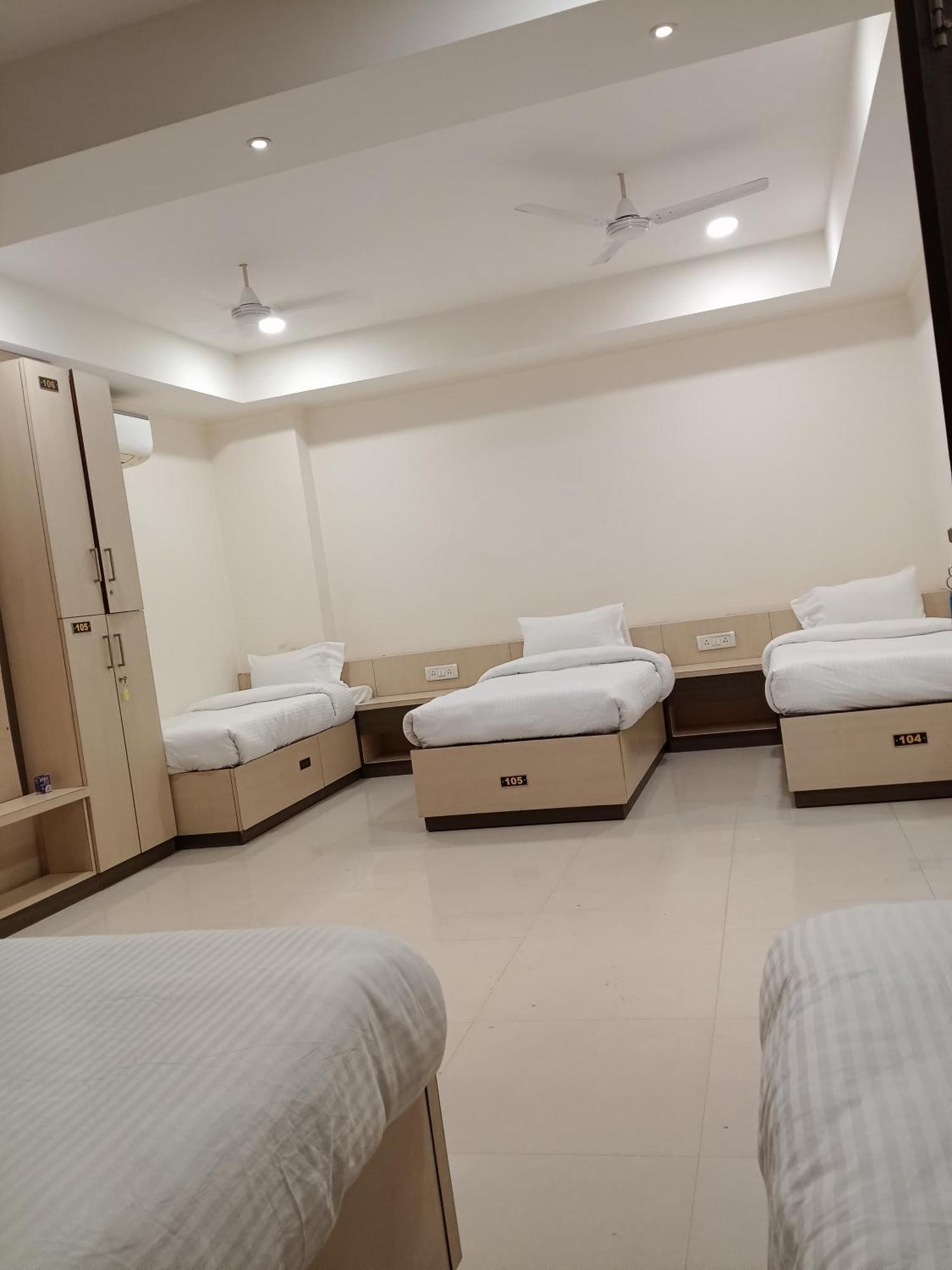 Hari Haran Prestige Hotel 4*