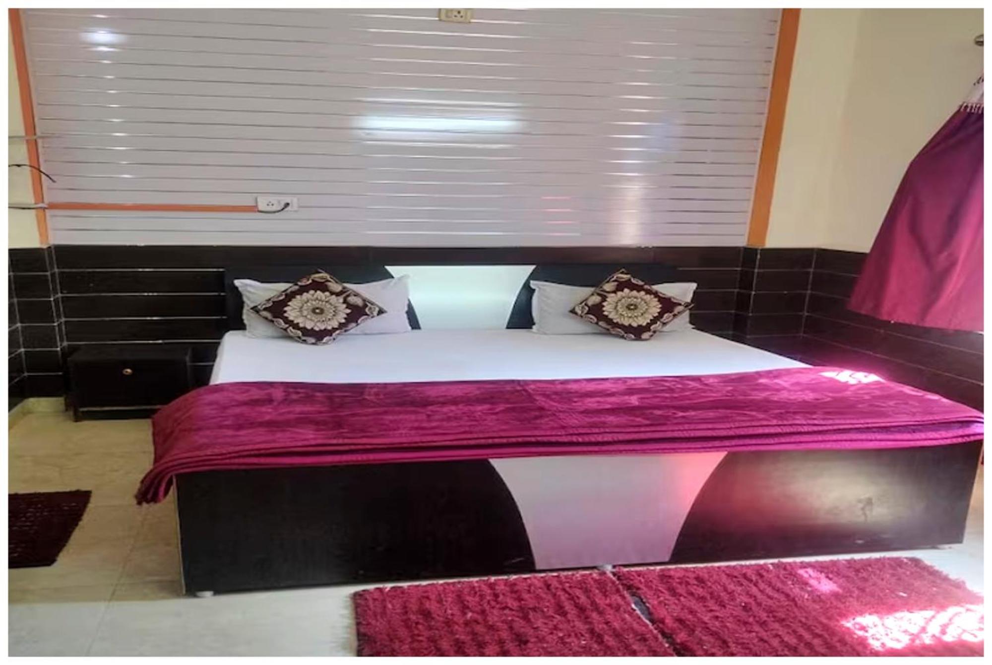 Premium Ashiyana Palace - Shree Kashi Vishwanath Temple - Fully Air Conditioned - 4* Varanasi